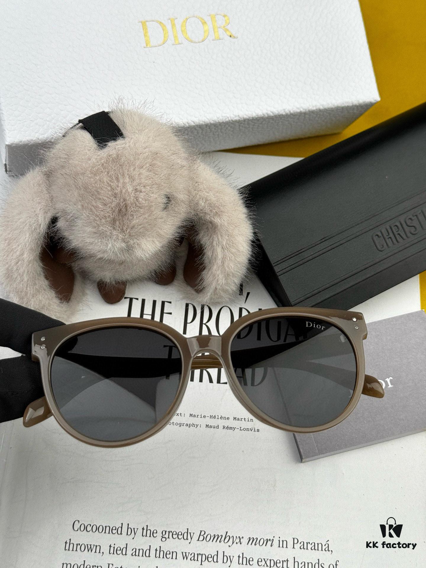 6931fe9e3a89a121ed54eb2c 【DIOR - Dior】2025 Spring New Arrival Trendy Best-Selling Fashion Round Frame Polarized Sunglasses High Quality Comfortable Wear Influencer Favorite Model: D5106
