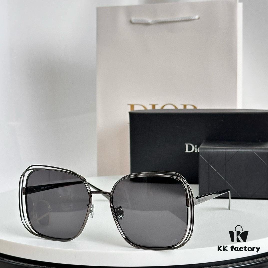 DIOR Model CD FiDior S1U Sunglasses, Size 58 19-150