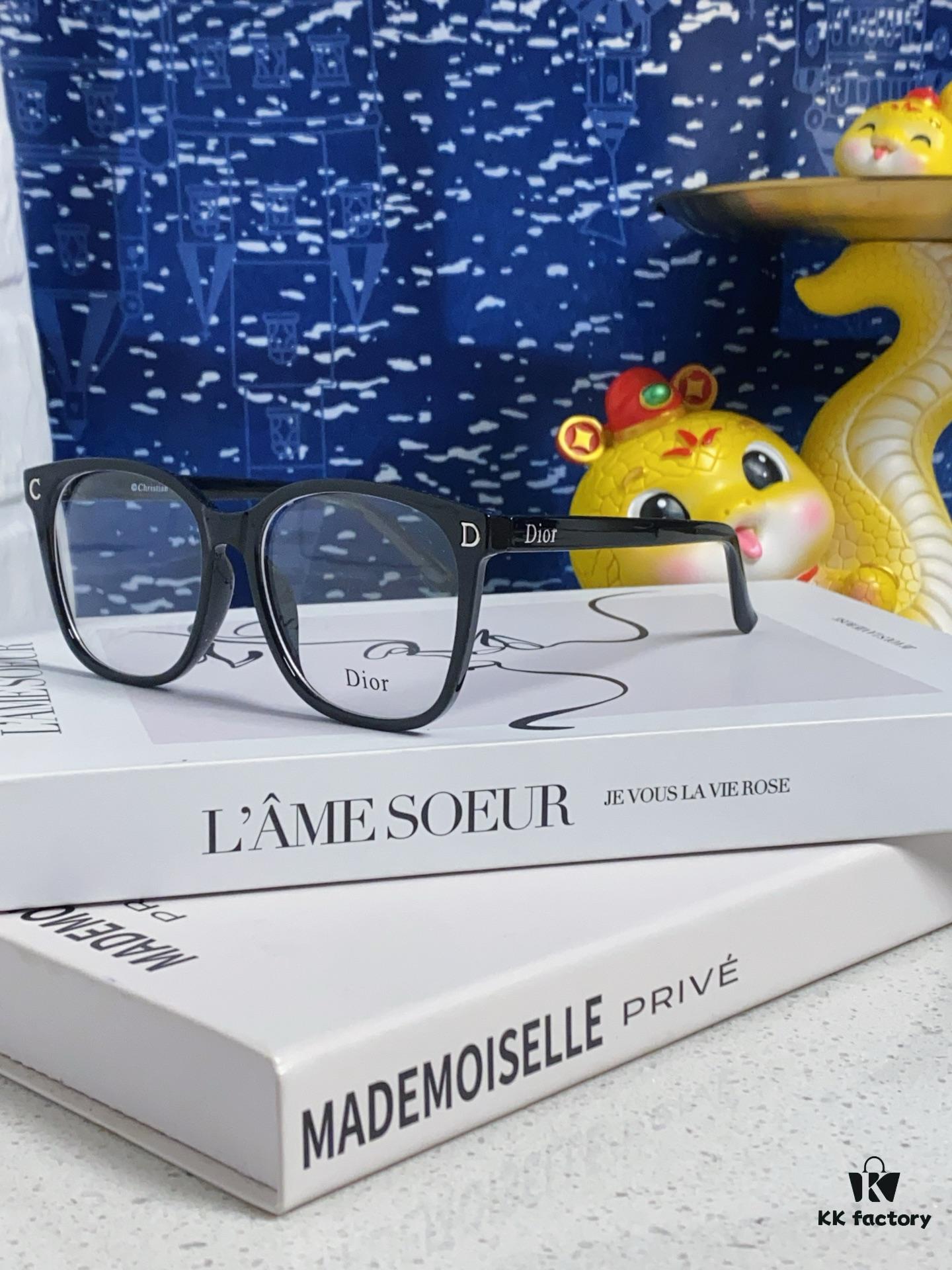 6931fea23a89a121ed54eb59 Dior 2025 New Arrival Minimalist Black Frame Women's Glasses, D-Shaped Grey Blue-Light Blocking Optical Glasses, Unisex Photochromic Myopia Eyewear, Sunglasses for Men and Women