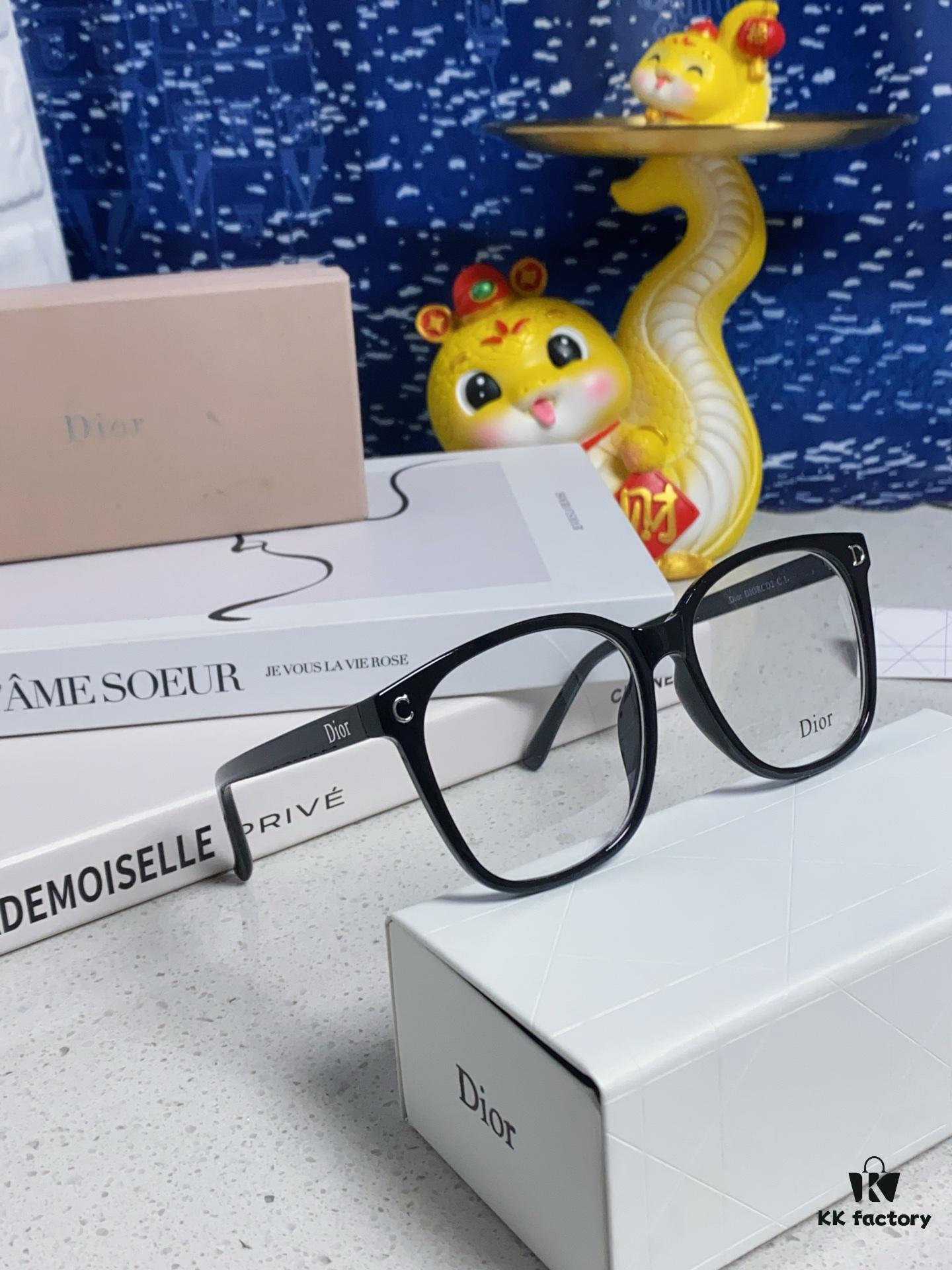 6931fea23a89a121ed54eb60 Dior 2025 New Arrival Minimalist Black Frame Women's Glasses, D-Shaped Grey Blue-Light Blocking Optical Glasses, Unisex Photochromic Myopia Eyewear, Sunglasses for Men and Women
