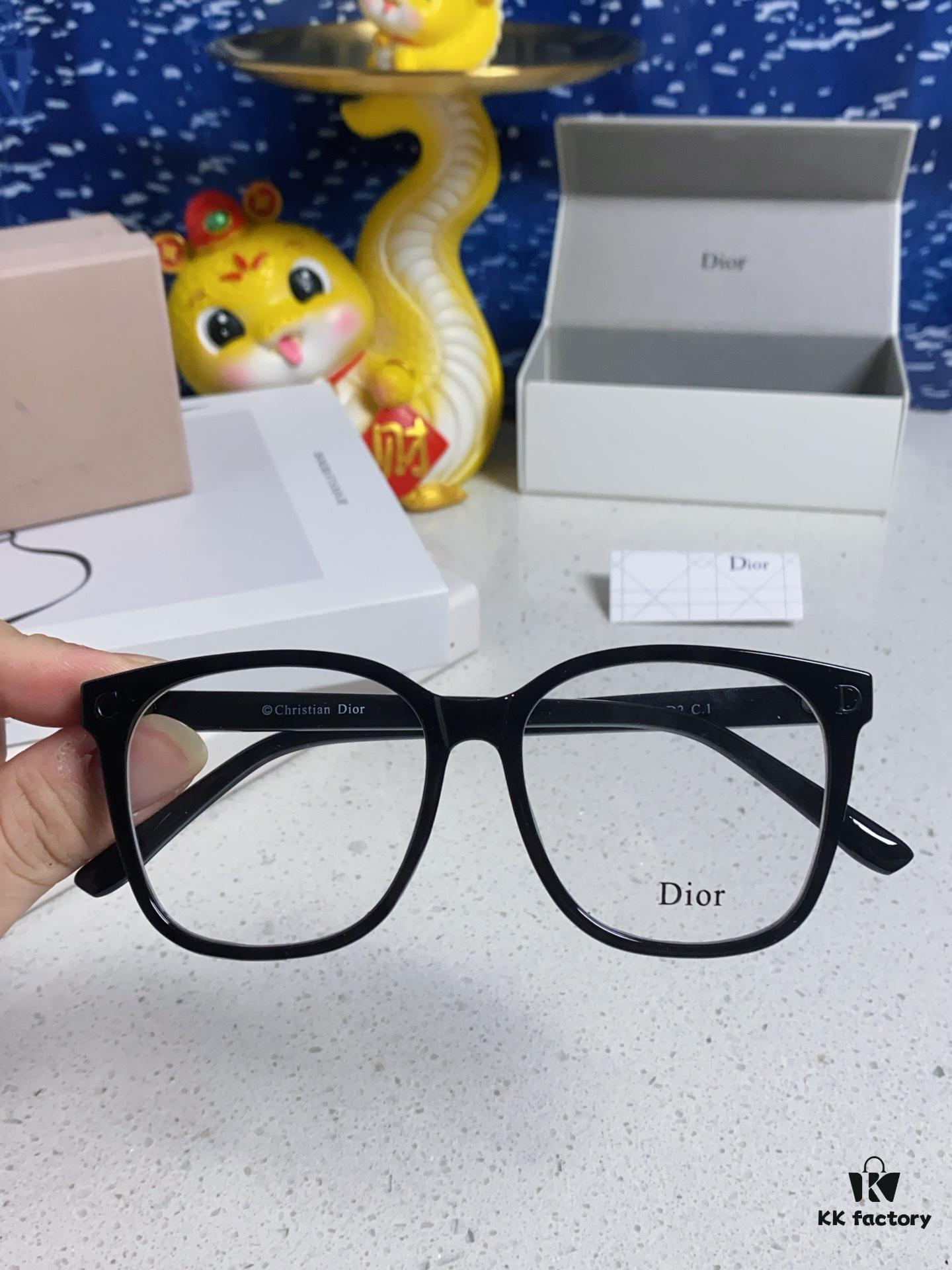 6931fea33a89a121ed54eb65 Dior 2025 New Arrival Minimalist Black Frame Glasses for Women, D-Shaped Grey Blue-Light Blocking Optical Glasses, Unisex Photochromic Myopia Eyewear, Suitable as Sunglasses or Everyday Style