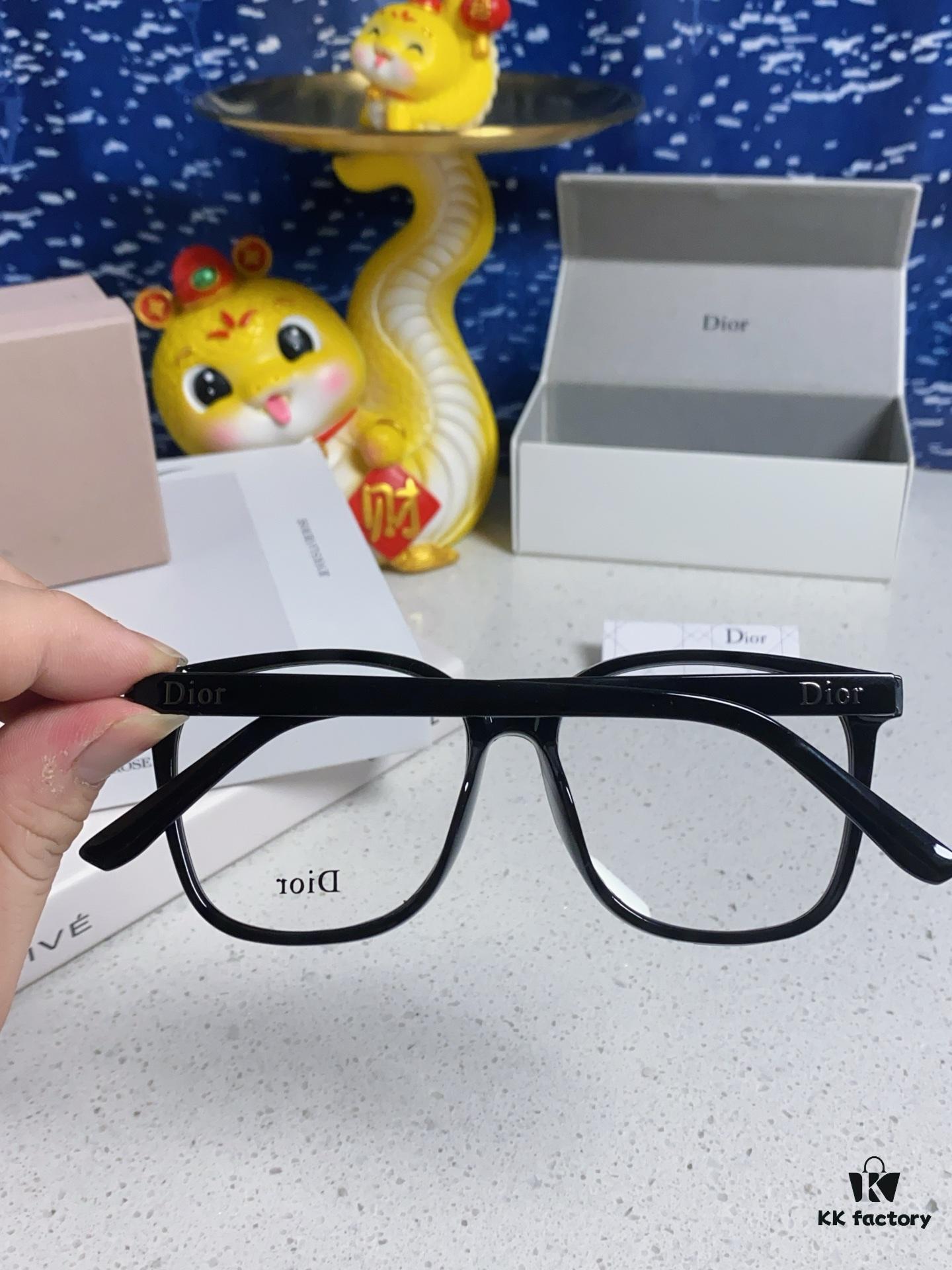 6931fea33a89a121ed54eb66 Dior 2025 New Arrival Minimalist Black Frame Glasses for Women, D-Shaped Grey Blue-Light Blocking Optical Glasses, Unisex Photochromic Myopia Eyewear, Suitable as Sunglasses or Everyday Style