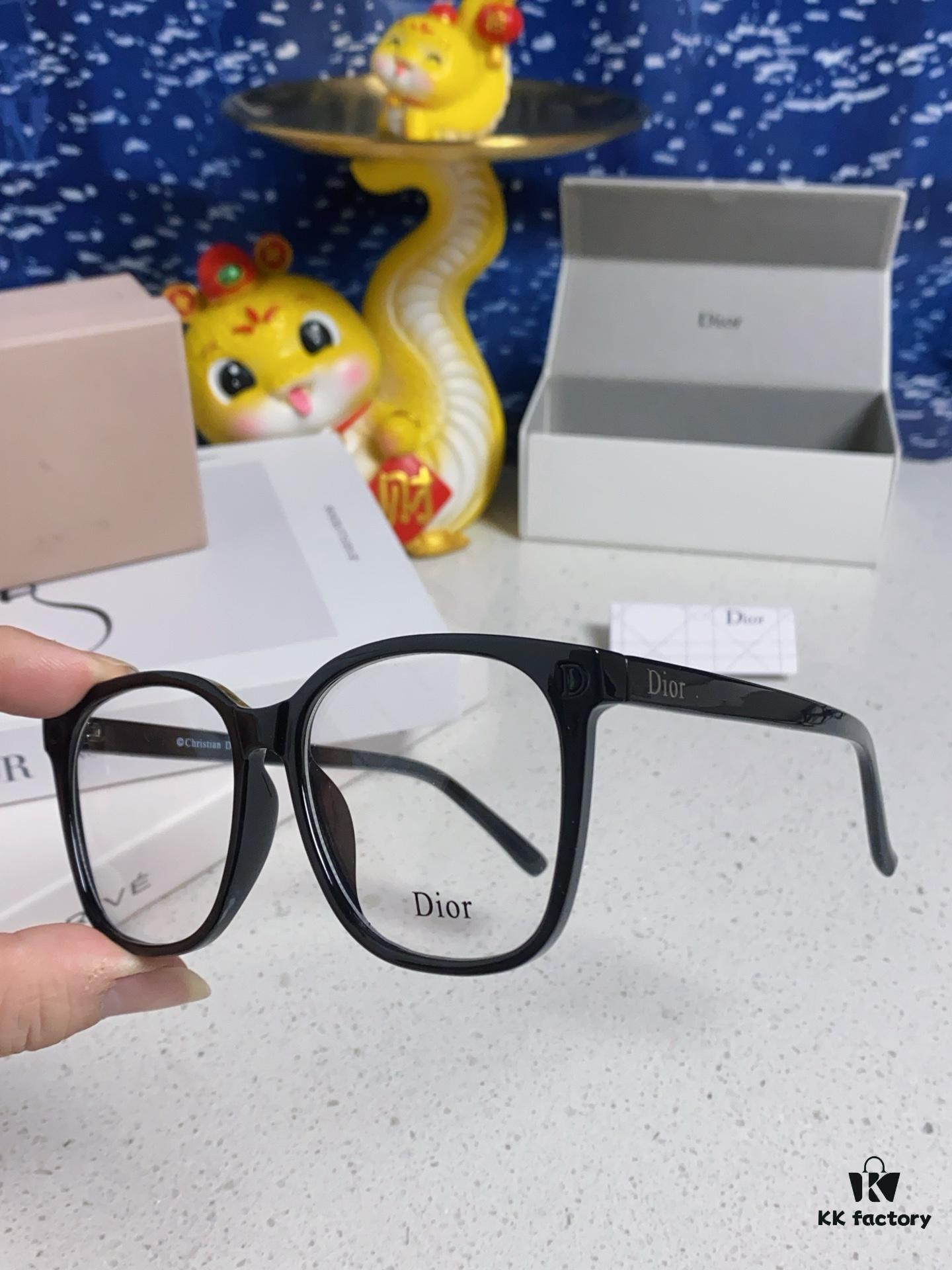 6931fea33a89a121ed54eb67 Dior 2025 New Arrival Minimalist Black Frame Glasses for Women, D-Shaped Grey Blue-Light Blocking Optical Glasses, Unisex Photochromic Myopia Eyewear, Suitable as Sunglasses or Everyday Style
