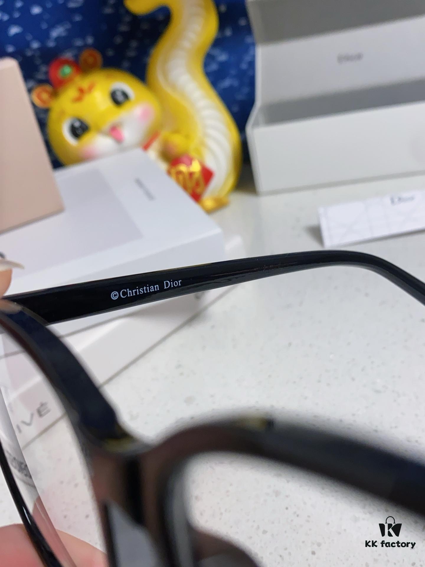 6931fea33a89a121ed54eb68 Dior 2025 New Arrival Minimalist Black Frame Glasses for Women, D-Shaped Grey Blue-Light Blocking Optical Glasses, Unisex Photochromic Myopia Eyewear, Suitable as Sunglasses or Everyday Style
