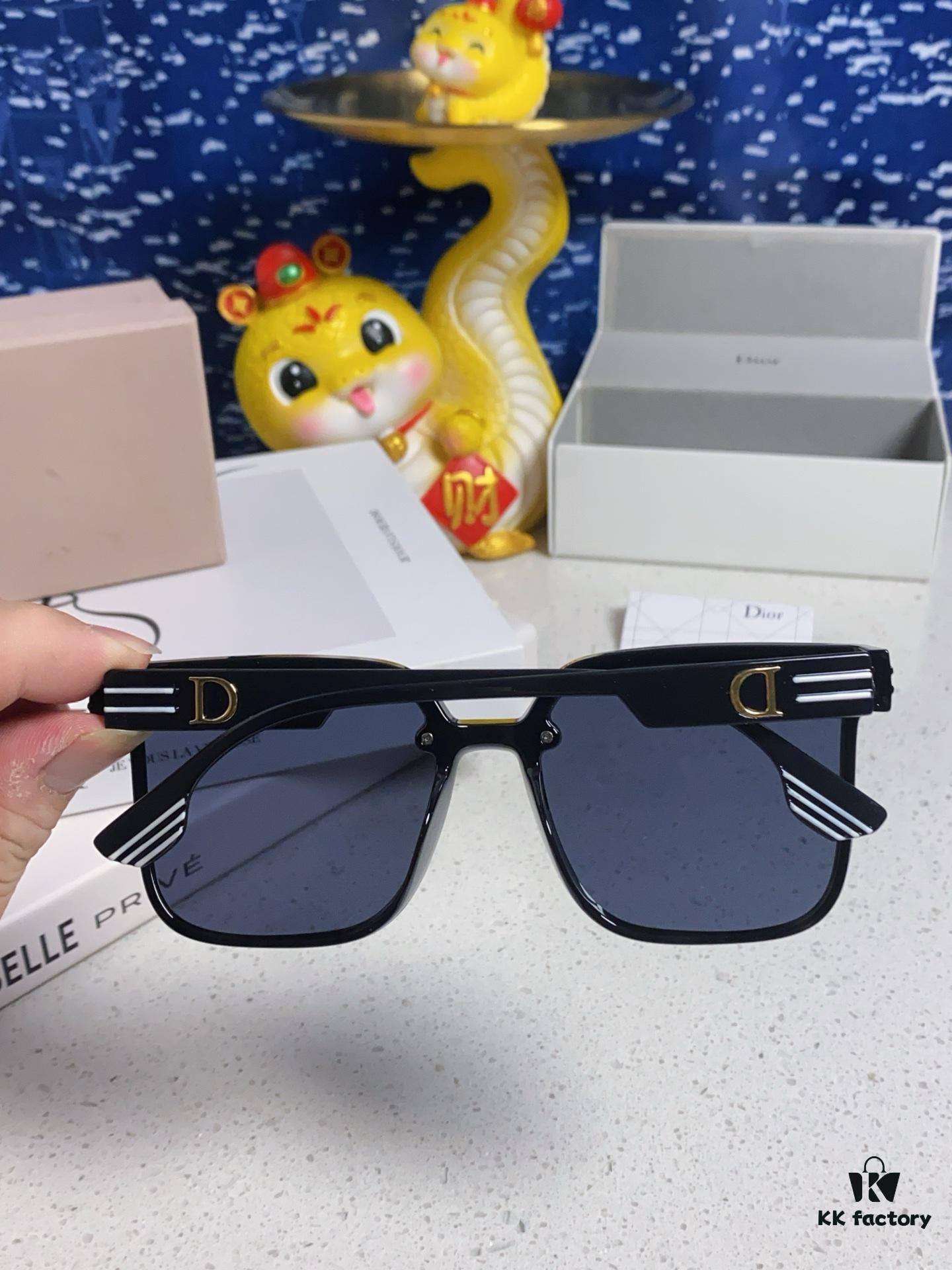 6931fea43a89a121ed54eb74 Dior 2025 New Arrival Women's Sunglasses, Stylish Oversized Square Frame, Korean Fashion Influencer-Style Glasses, Slimming UV-Protective Sunglasses for Round Faces