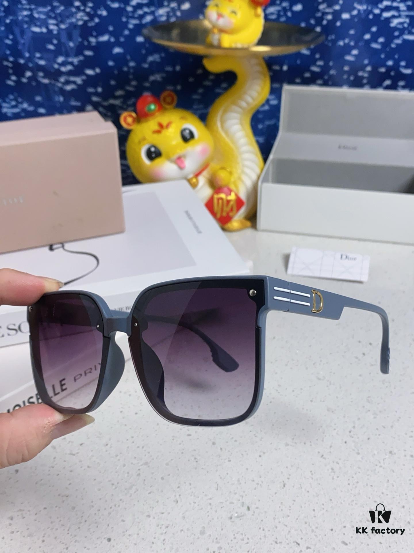 6931fea53a89a121ed54eb7f Dior 2025 New Arrival Women's Sunglasses, Stylish Oversized Square Frame, Korean Fashion Influencer-Style Glasses, Slimming UV-Protective Sunglasses for Round Faces