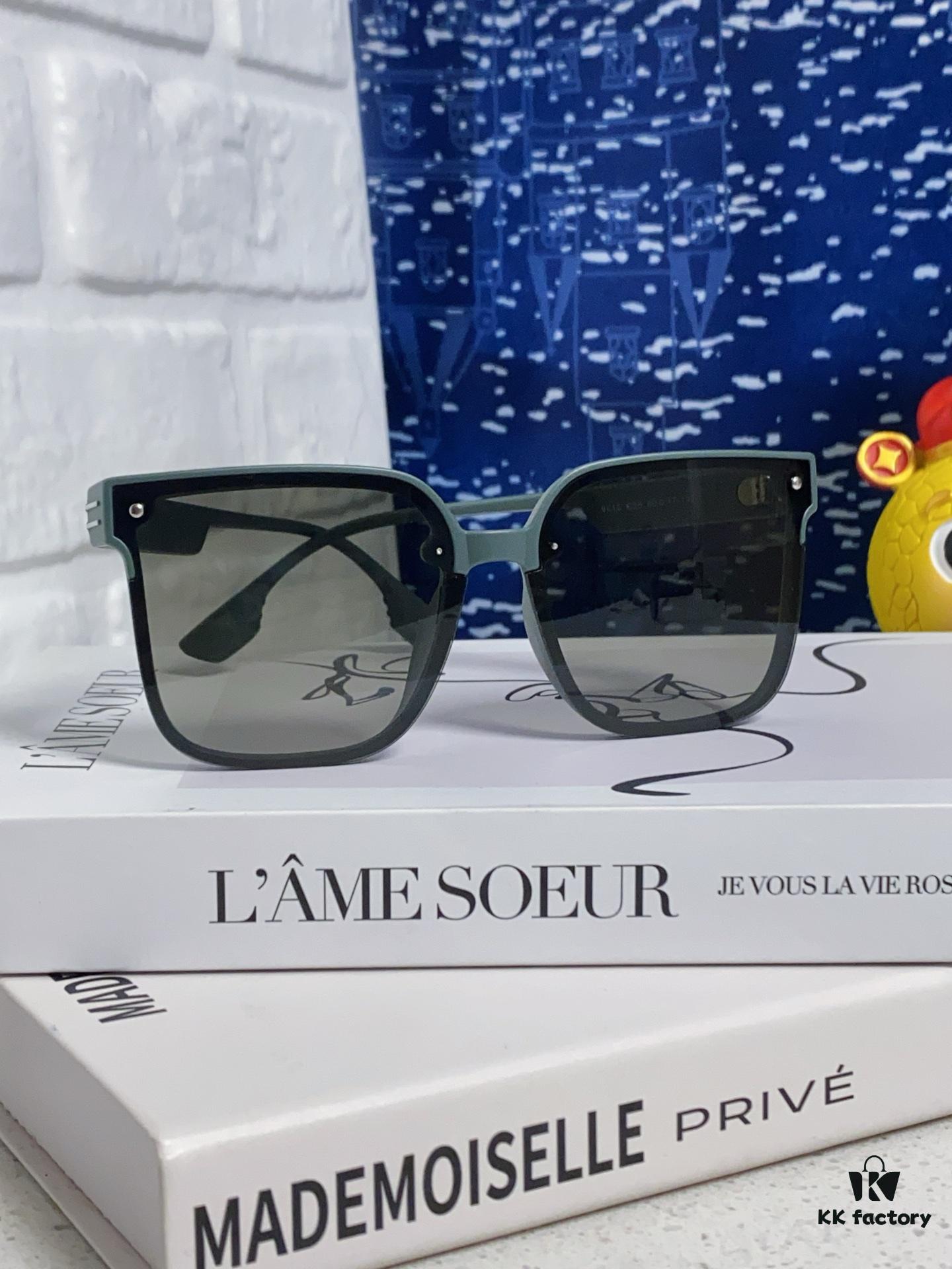6931fea53a89a121ed54eb82 Dior 2025 New Arrival Women's Sunglasses, Trendy and Sophisticated Square Oversized Frame, Korean Style Influencer Glasses, Flattering for Round Faces, UV-Protective Sun Glasses