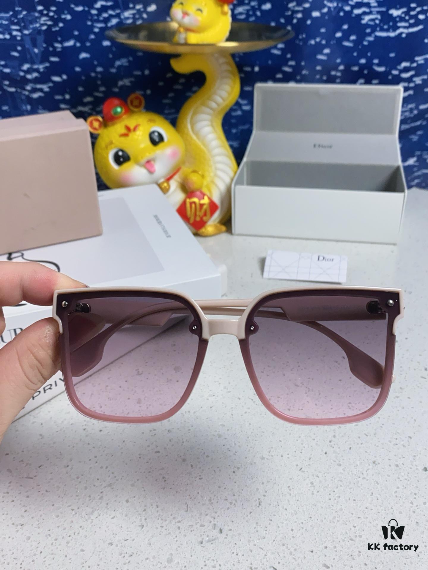 6931fea63a89a121ed54eb8e Dior 2025 New Arrival Women's Sunglasses, Stylish Oversized Square Frame, Korean Fashion Influencer Glasses, Slimming UV-Protective Sunglasses for Round Faces