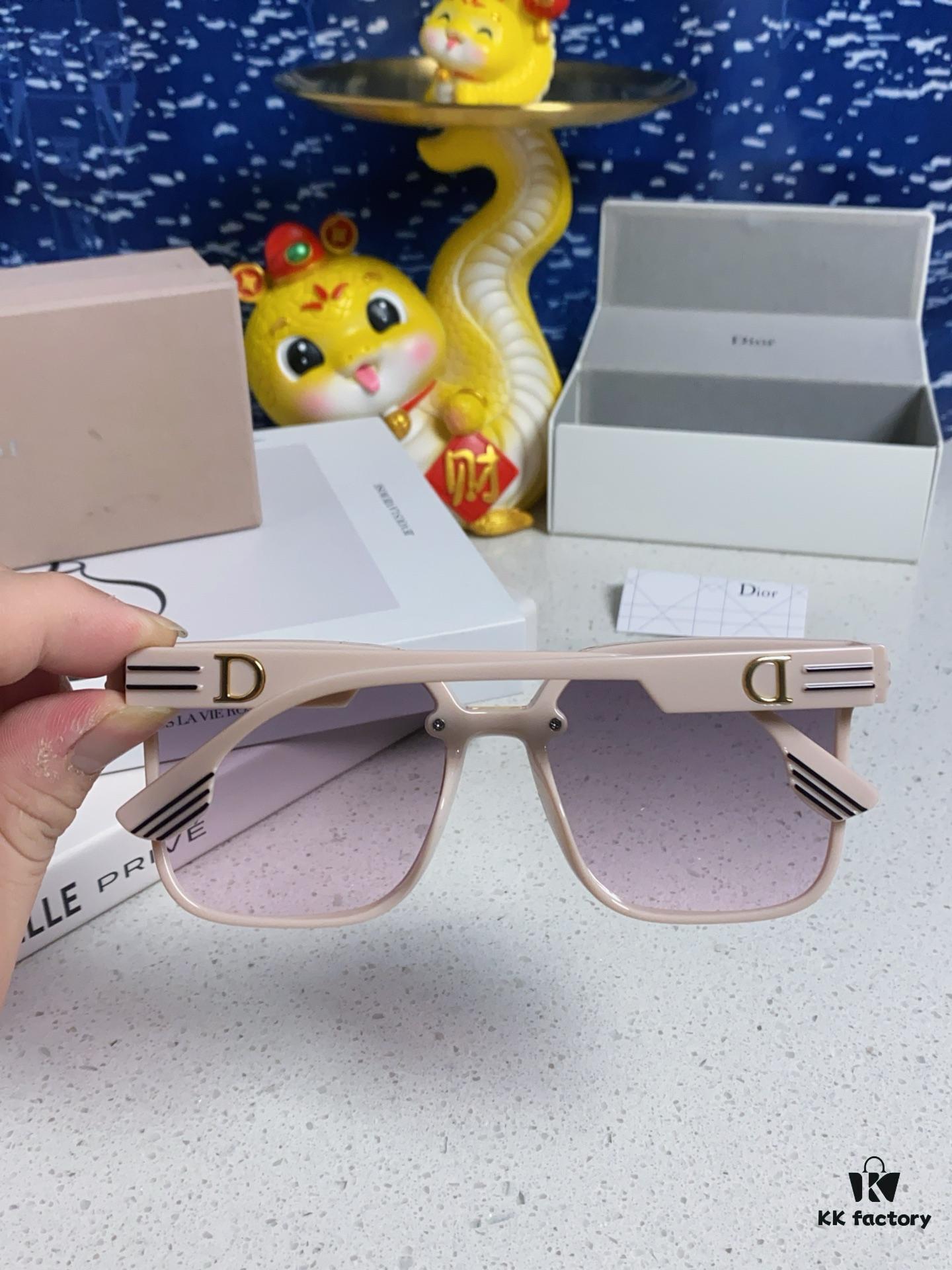 6931fea63a89a121ed54eb8f Dior 2025 New Arrival Women's Sunglasses, Stylish Oversized Square Frame, Korean Fashion Influencer Glasses, Slimming UV-Protective Sunglasses for Round Faces