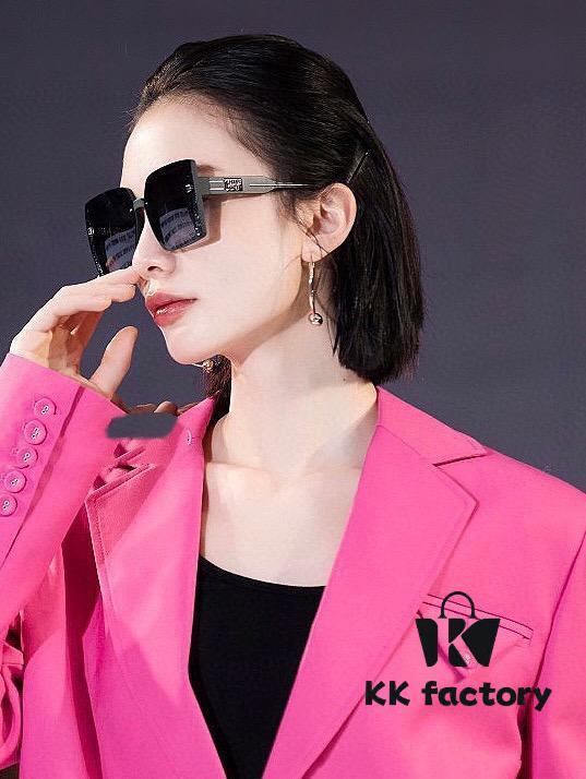 6931feb43a89a121ed54ec44 【DIOR】2025 Spring New Arrival Trendy Fashion Square Polarized Sunglasses High Quality Comfortable Fit Influencer Favorite Model: D5290