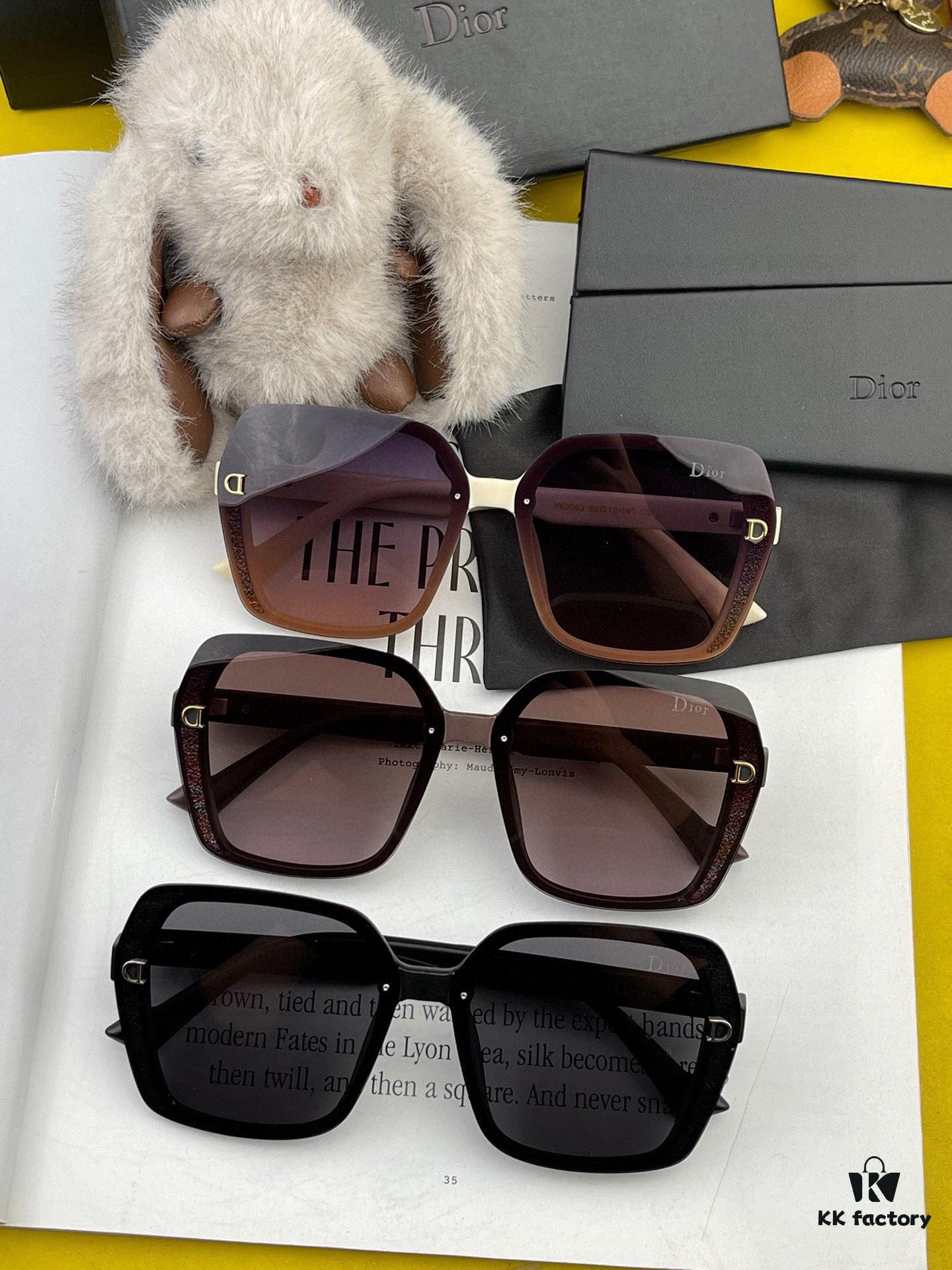 6931feb63a89a121ed54ec55 DIOR D3200 Polarized Sunglasses Fashionable Design for Driving and Everyday Wear
