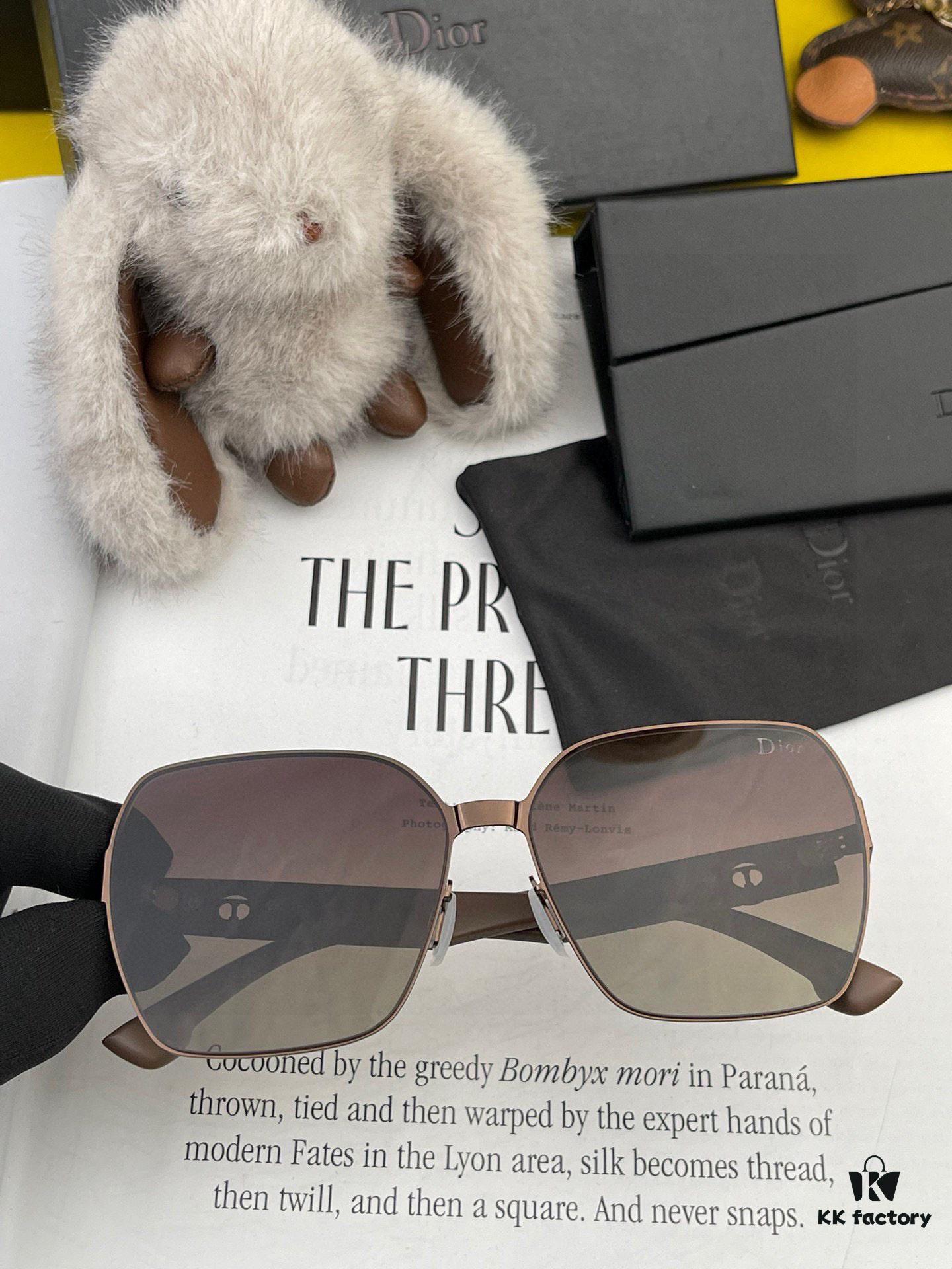 DIOR - Nylon Polarized Sunglasses 2025 Spring New Arrival Trendy High-Quality Fashion Polarized Sunglasses Comfortable Wear Influencer Style HD Women's Sunglasses 🕶️ High-Quality TR Frame Model: CHCD6330