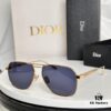 Versatile Frame for Natural Look with Gold Wire