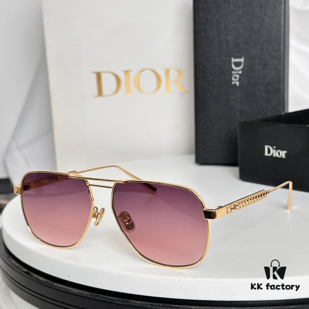 Versatile Frame for Natural Look with Gold Wire
