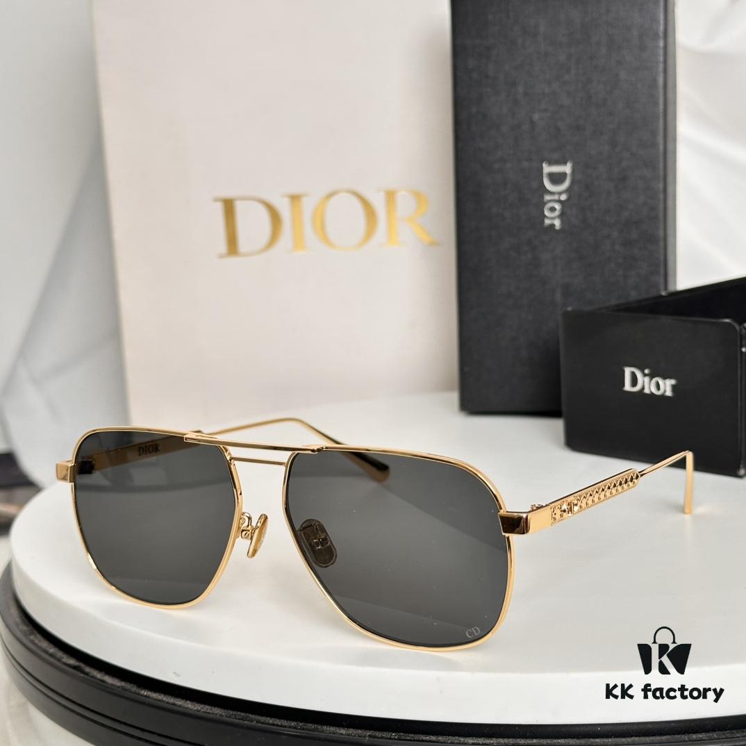 Versatile Frame for Natural Look with Gold Wire