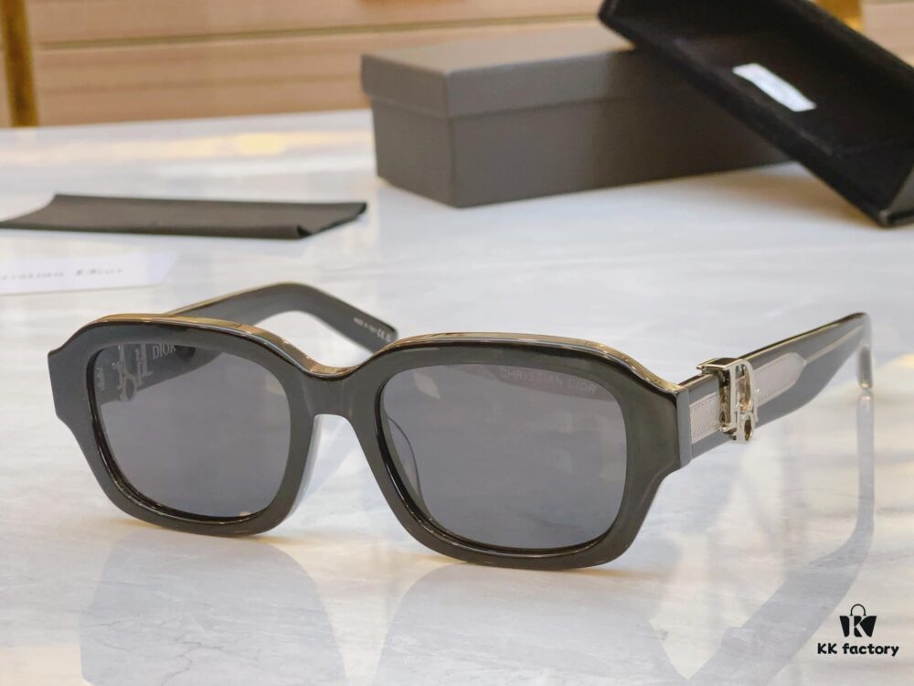 6931fec53a89a121ed54ed13 Dior New Arrival Sunglasses, MODEL: DiorSignature S2l, SIZE: 52-20-145