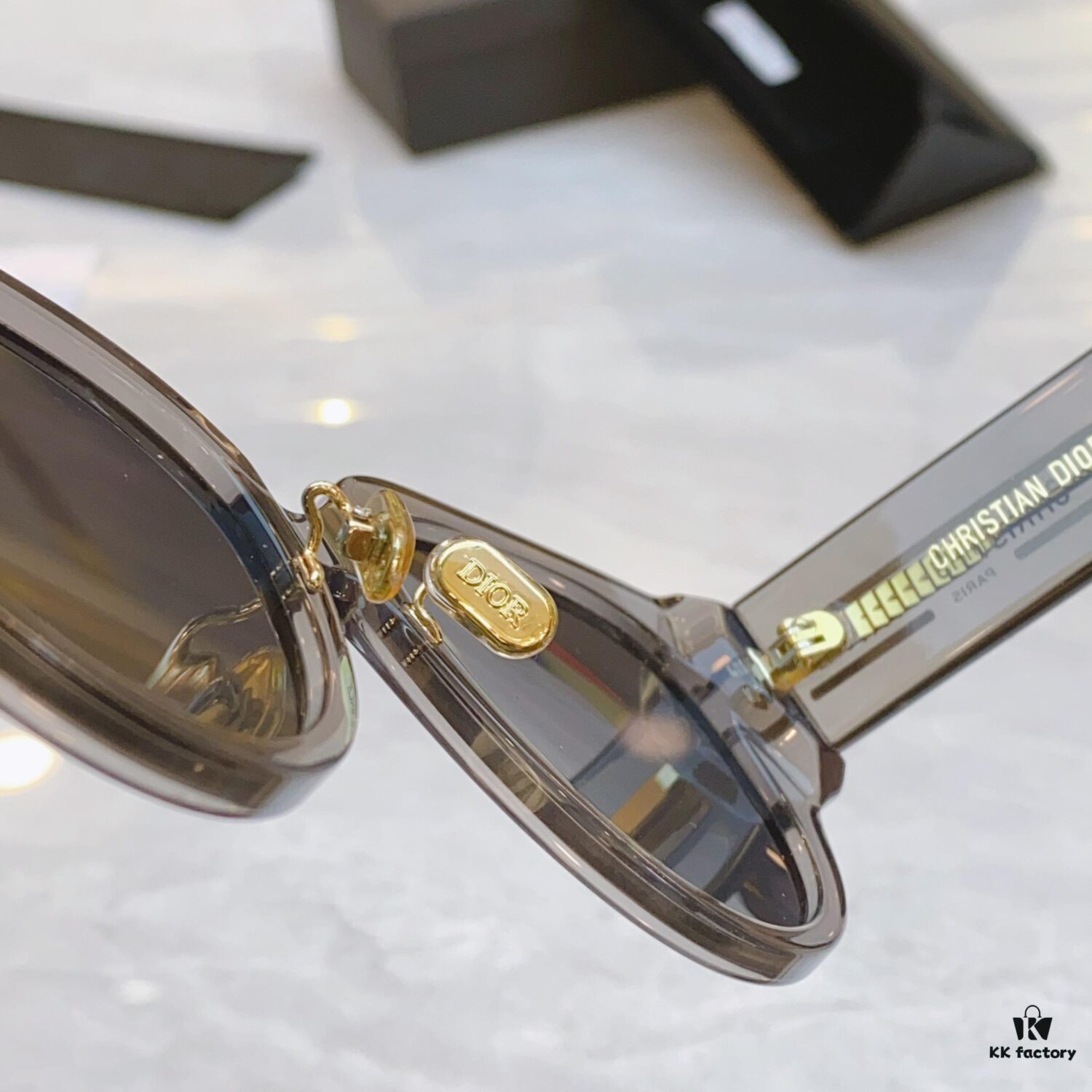 6931fec63a89a121ed54ed2a Dior New Arrival Sunglasses, Model: Dior Oblique R2F, Size: 55□18-140