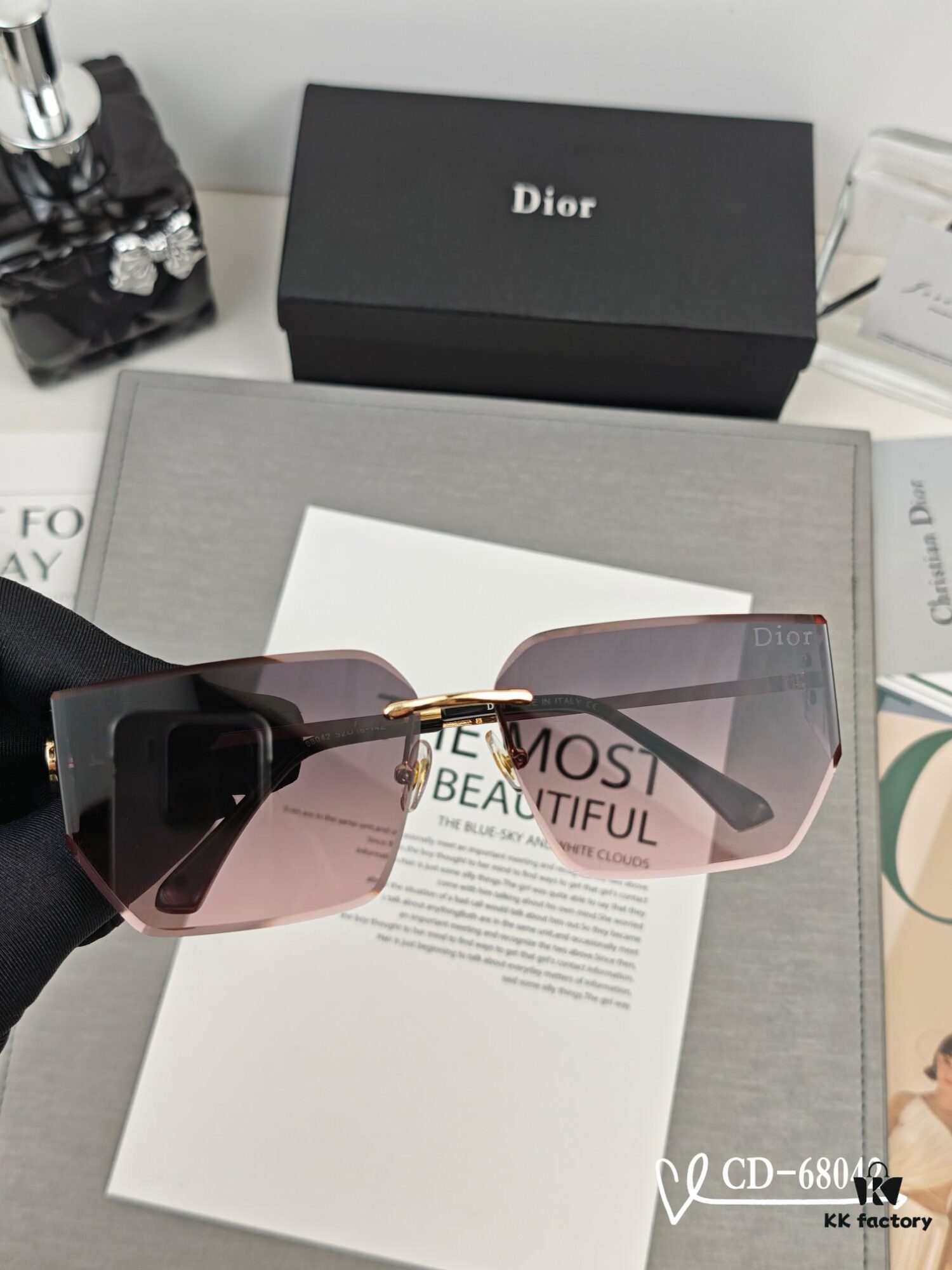 6931feca3a89a121ed54ed5c Dior - French Designer Unisex Sunglasses with Polarized Lenses, Lightweight Metal Frame, Stylish and Comfortable for Travel and Driving