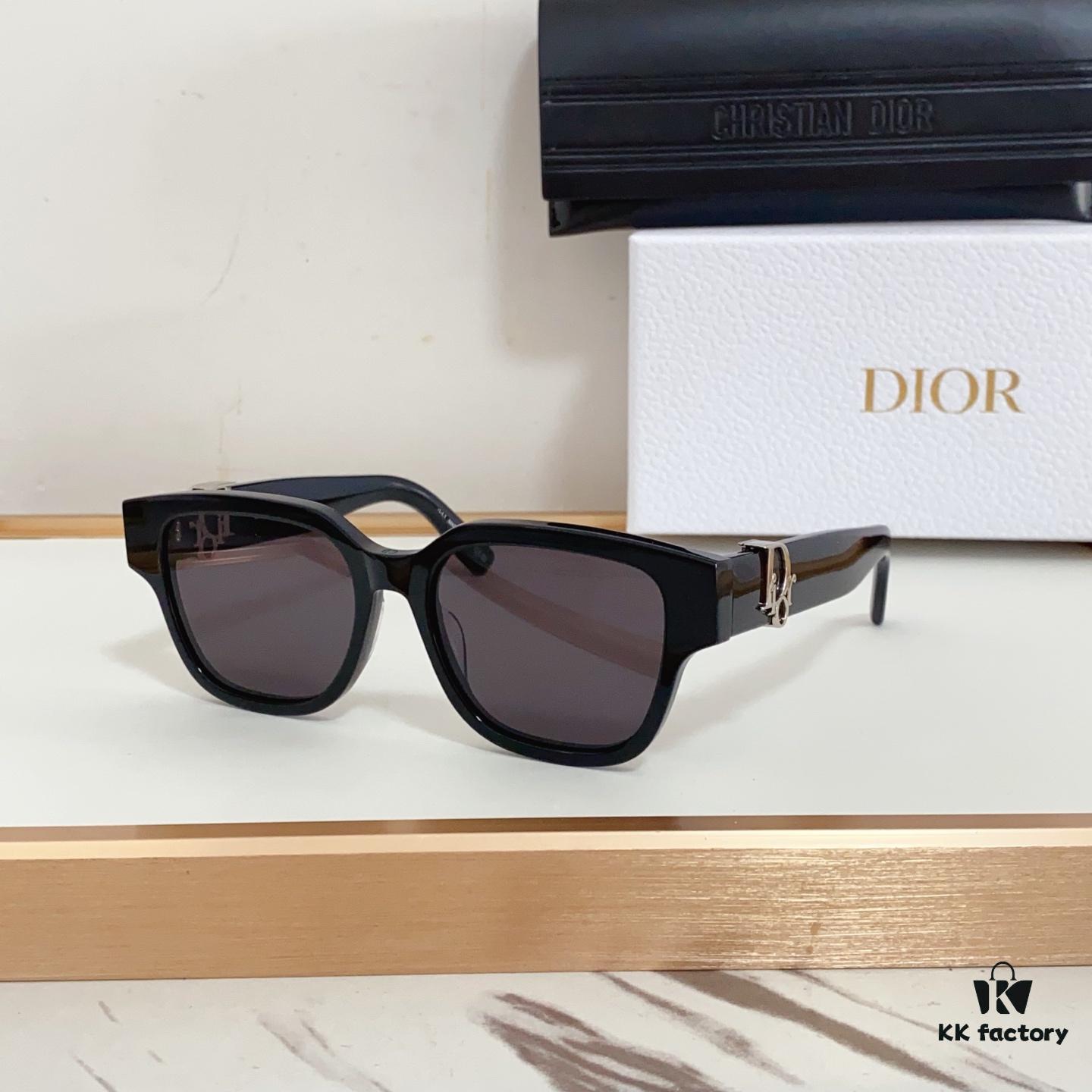 6931fecd3a89a121ed54ed85 140 Dior - Dior Oblique S1F