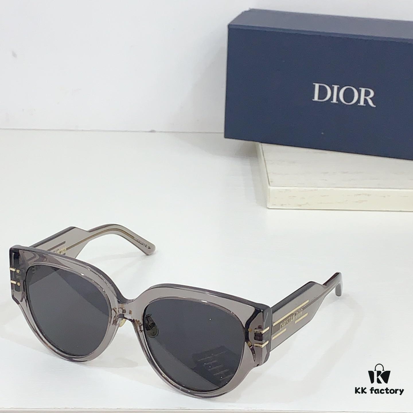 110 DIOR* MODEL: Signature R2F Sunglasses