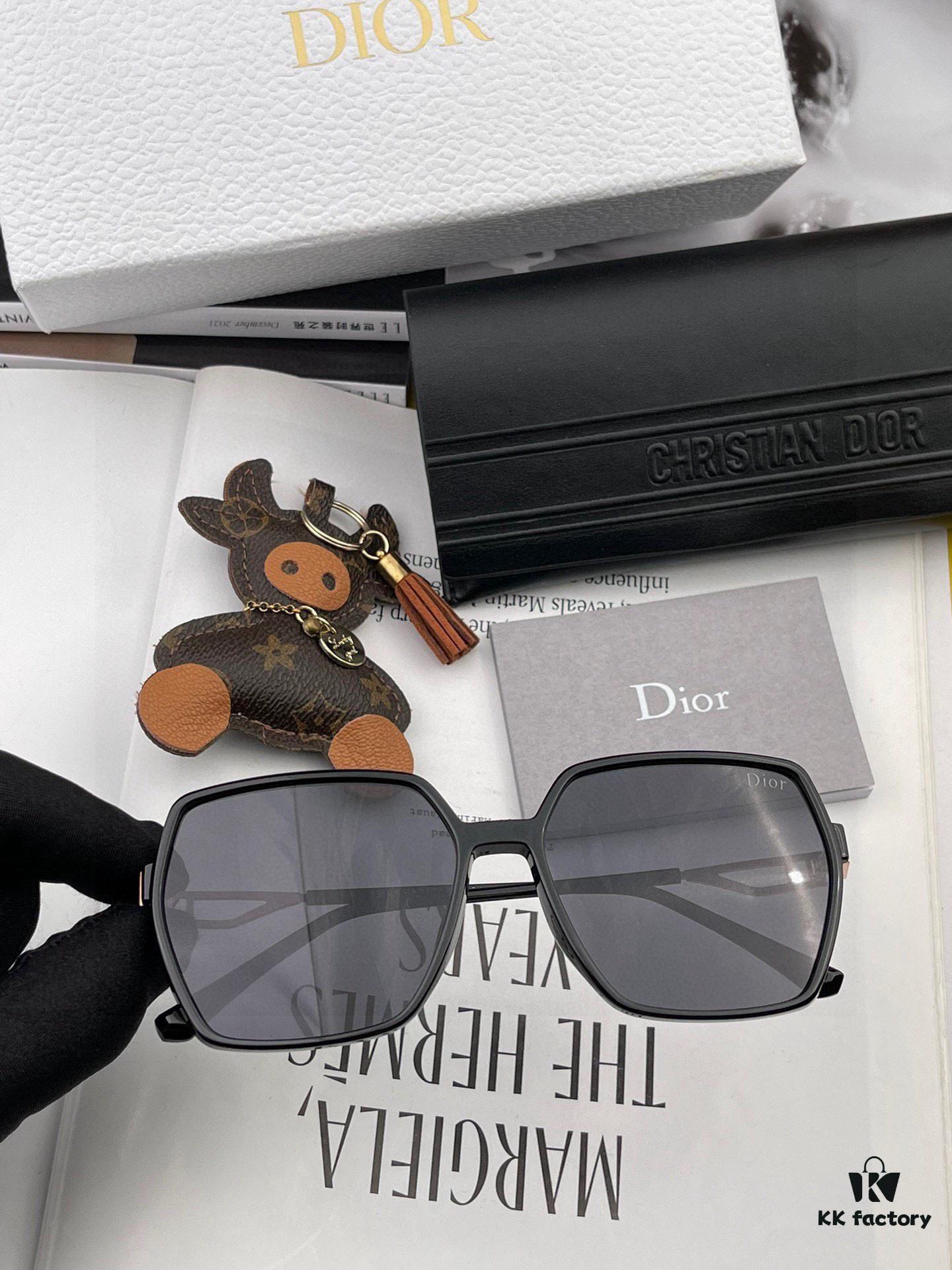 6931fee73a89a121ed54eeca DIOR 2025 Spring New Arrival Trendy Fashion Square Polarized Sunglasses High-Quality Comfortable Wear Influencer Style Women's HD Polarized Sunglasses with Premium TR Frame Model: CD8359