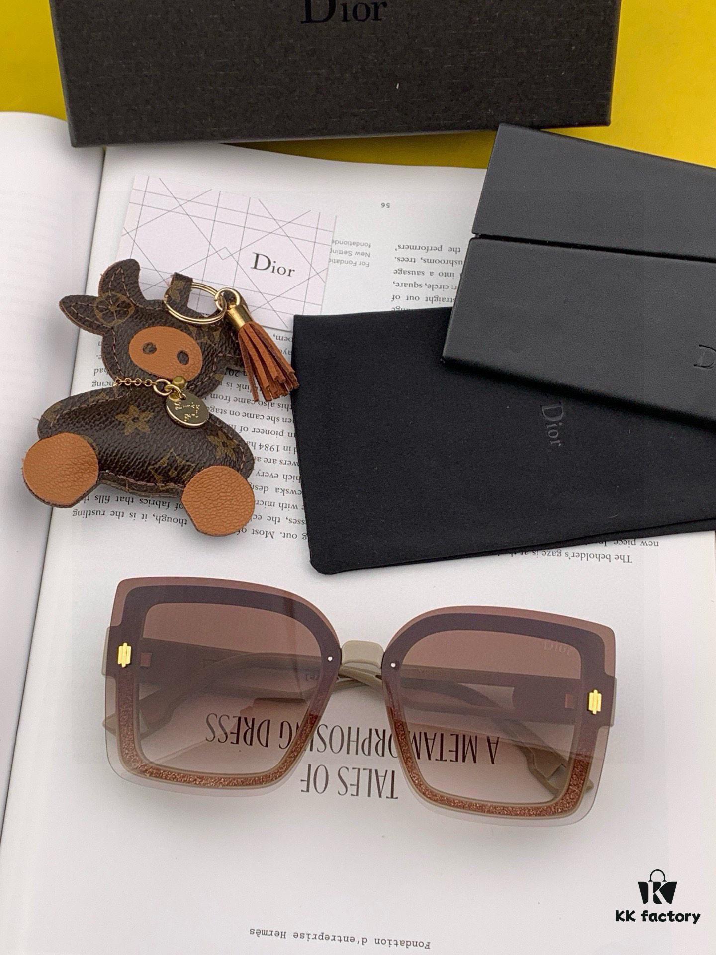 6931feea3a89a121ed54eef8 DIOR 2025 Spring New Arrival Square Sunglasses, Favored by Influencers for Their Stunning Look and Chic Metal Finish