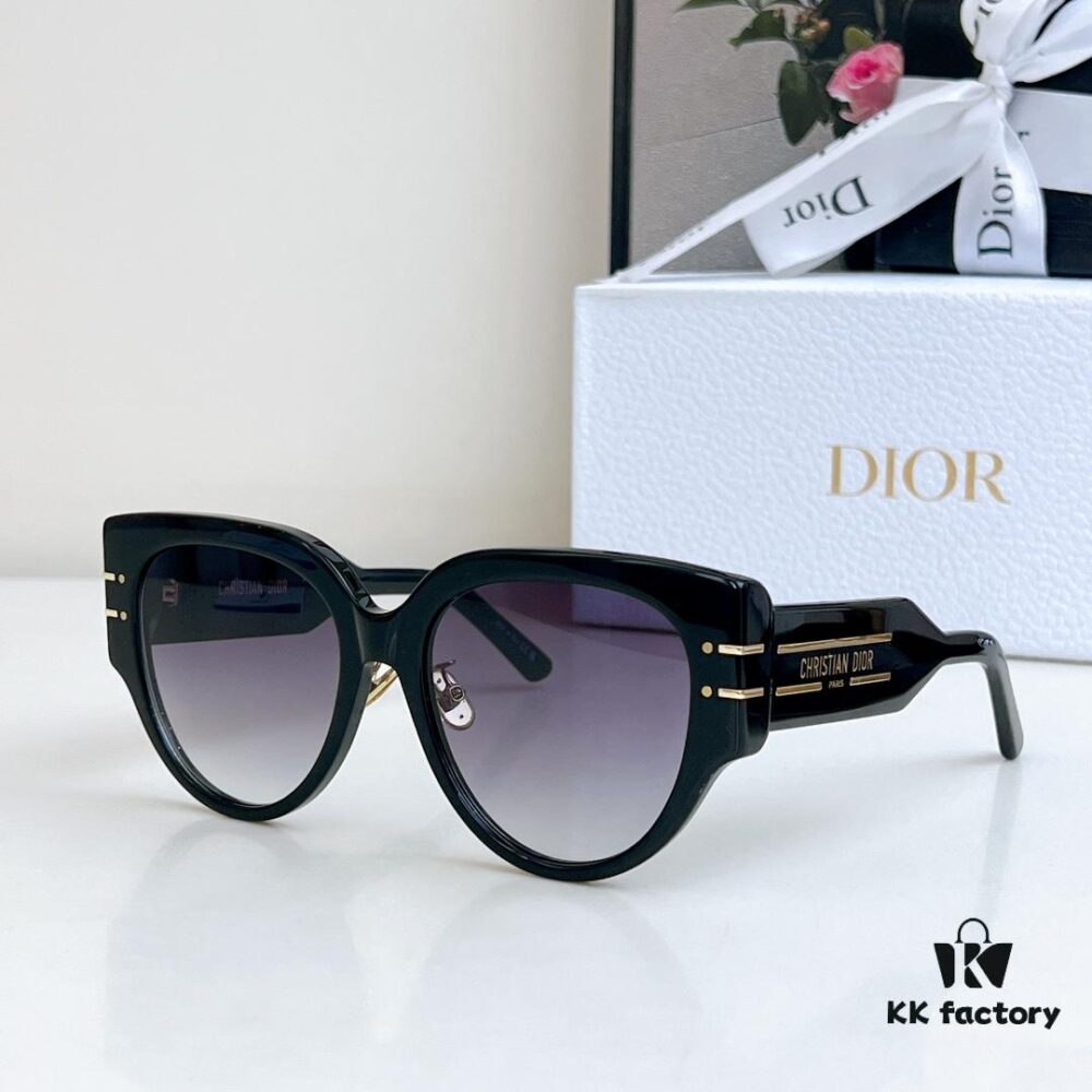 6931feee3a89a121ed54ef2c 110 DIOR Signature R2F Sunglasses