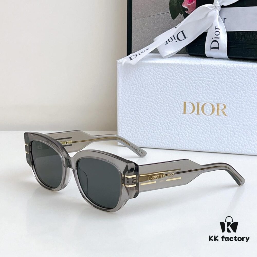 6931feef3a89a121ed54ef35 DiorSignature S13F Sunglasses