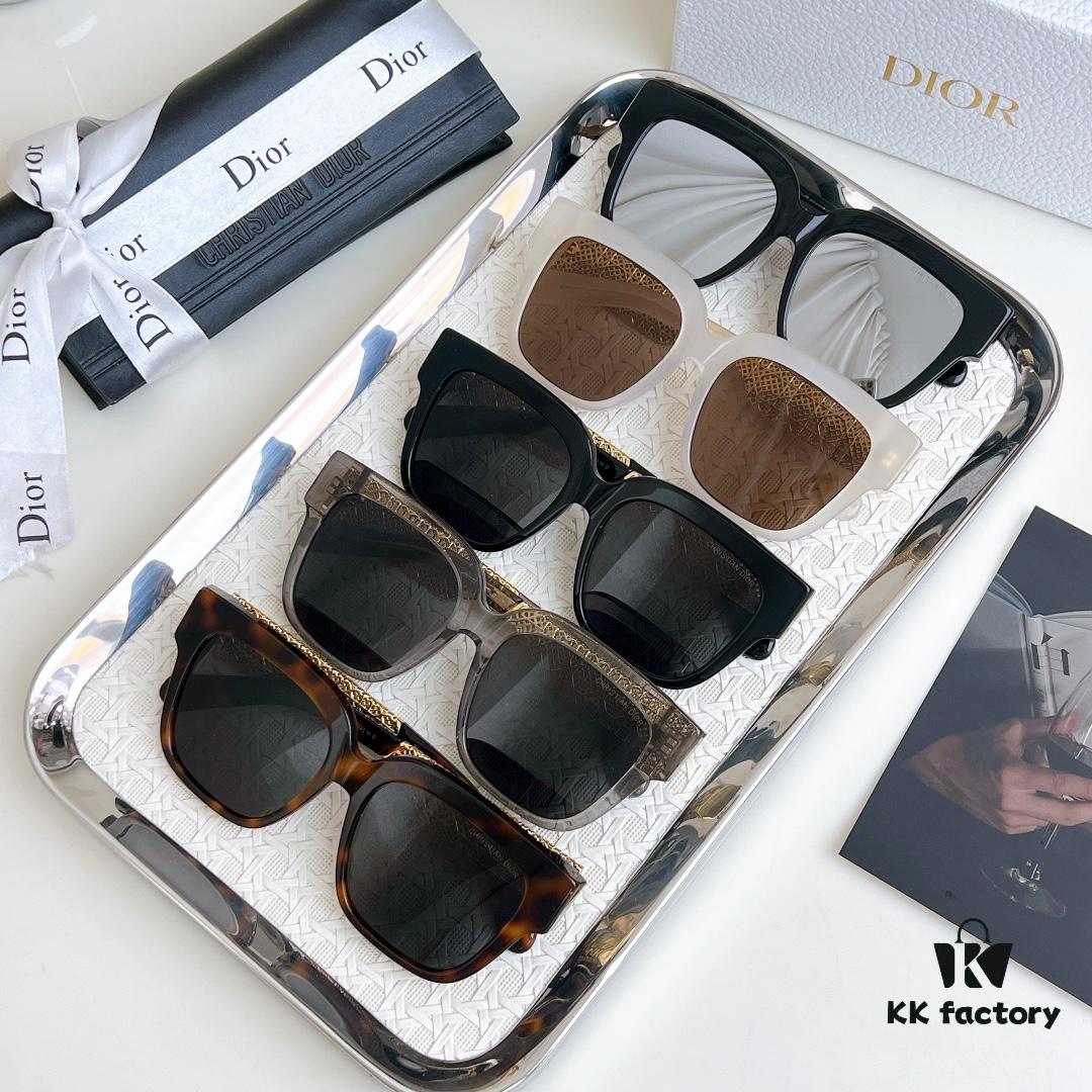 140 DIO* Official New Arrival ~ DioRésille Series Acetate Butterfly Frame with Golden Metal Temples Featuring Contrasting Cannage Pattern and CD Logo