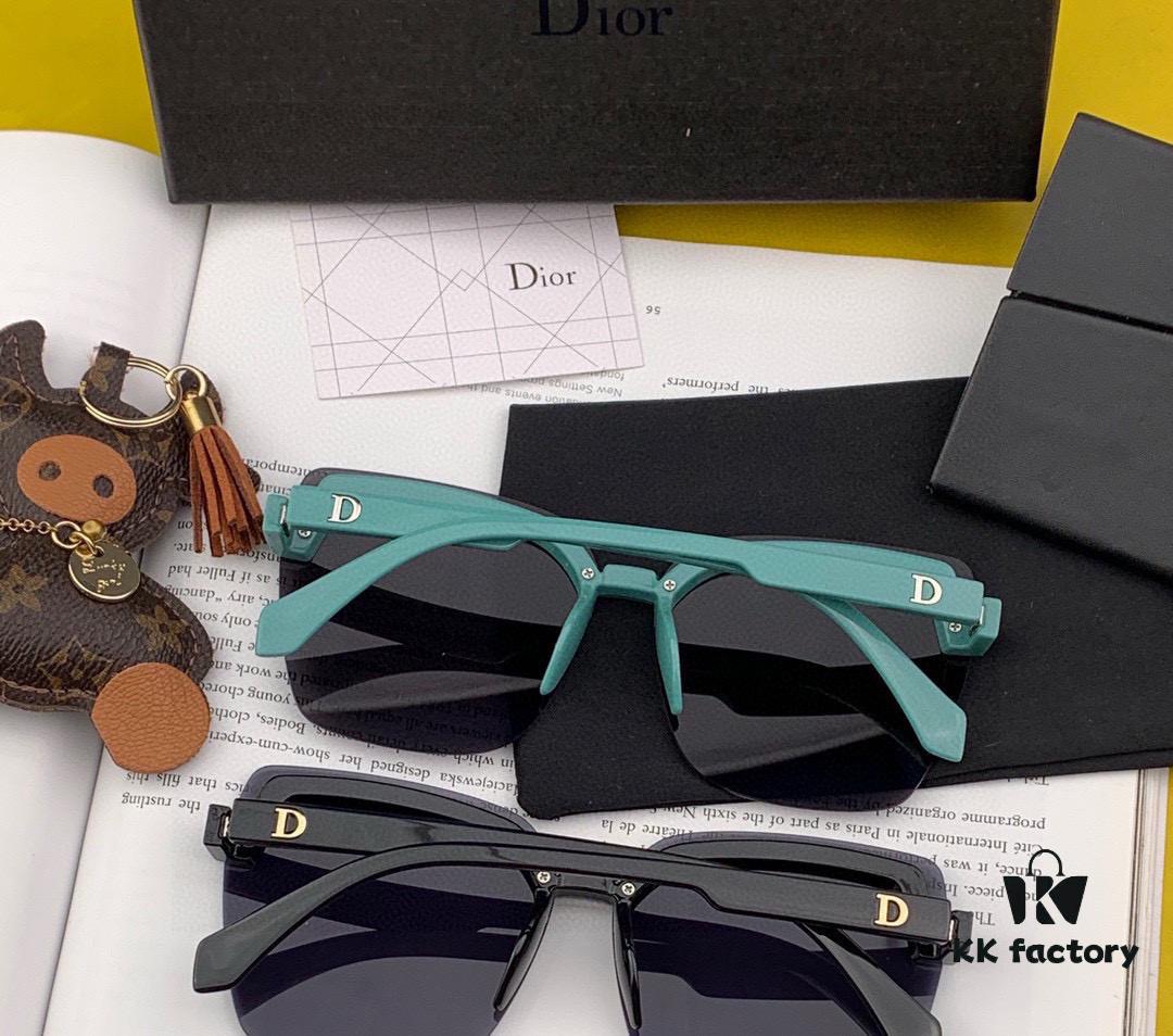 DIOR 2025 Spring New Arrival Square Sunglasses, Favored by Influencers for Full Charm – Playful and Sweet with Enhanced Facial Fit, Premium Metal Finish