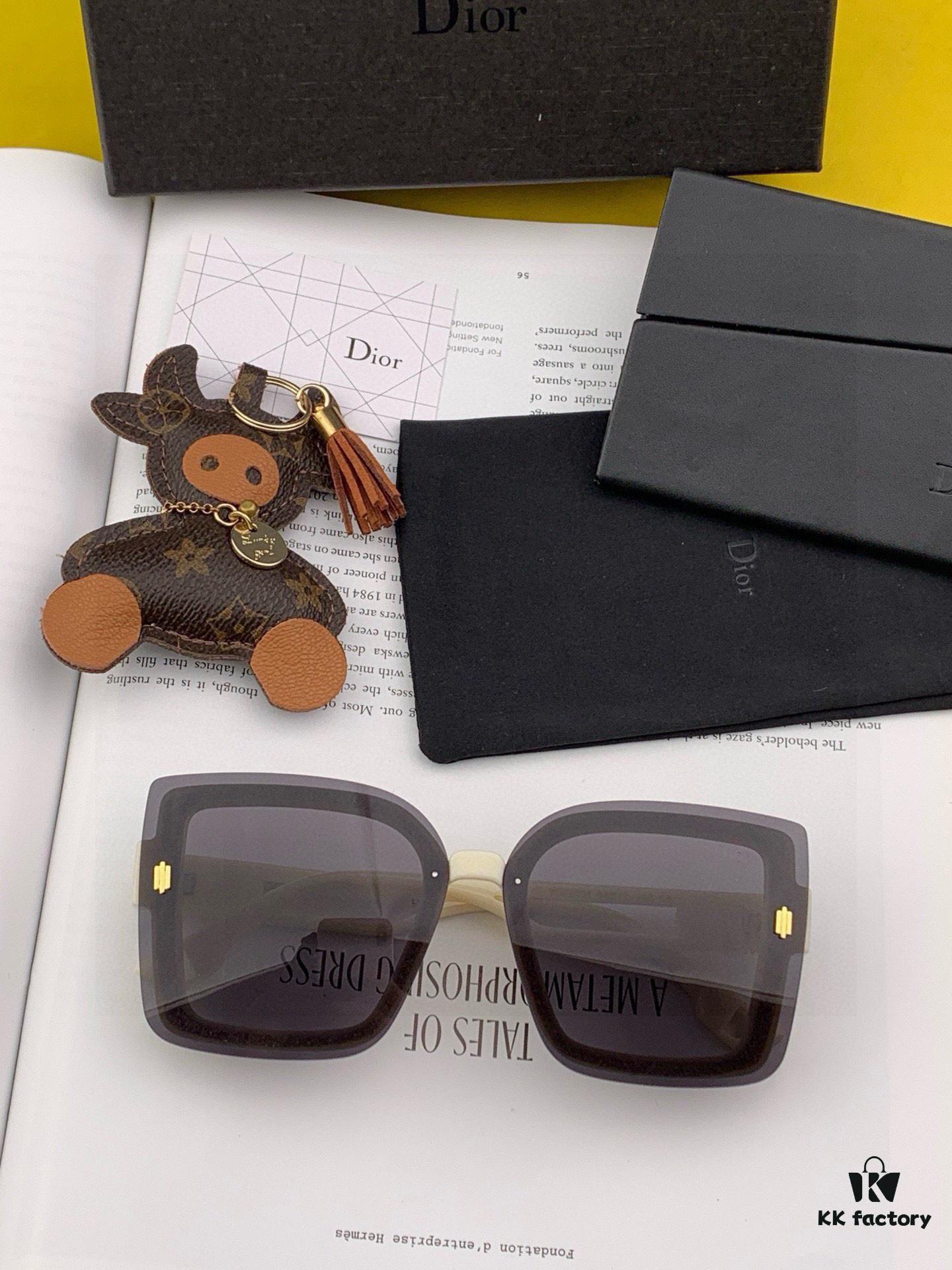 6931fef63a89a121ed54ef9b DIOR 2025 Spring New Arrival Square Sunglasses, Favored by Influencers for Their Stunning Look and Chic Metal Finish