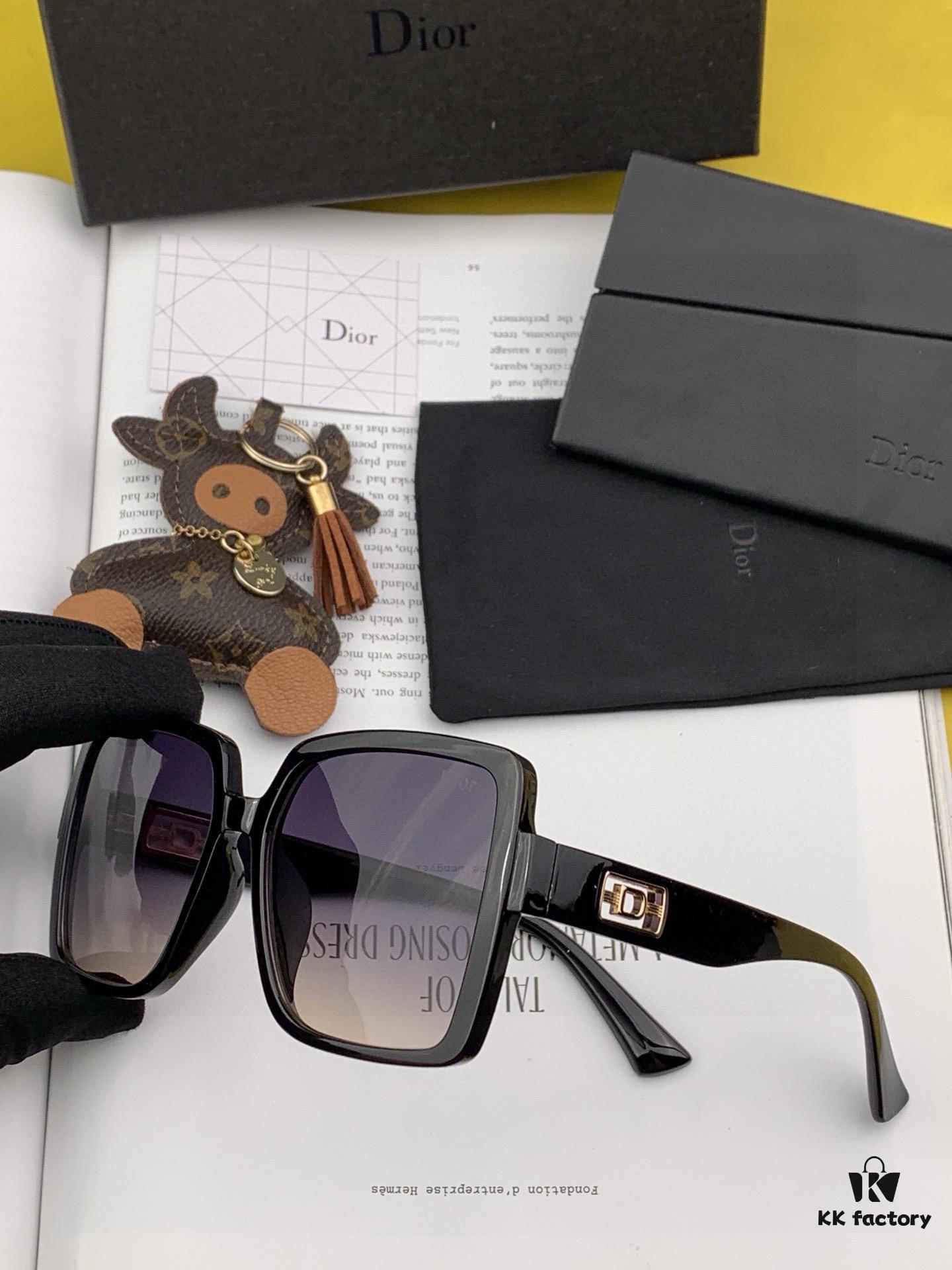 DIOR 2025 Spring New Arrival Square Sunglasses, Favored by Influencers for Their Stunning Look – Playful, Sweet, and Enhanced Facial Fit with Premium Metal Finish