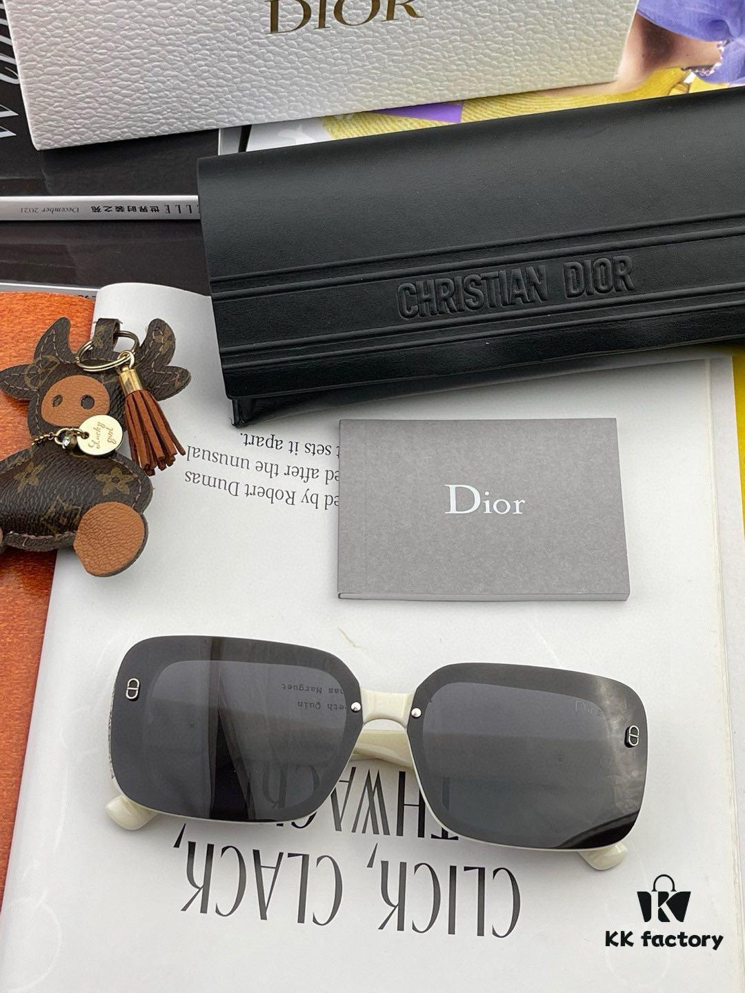 6931fefa3a89a121ed54efc7 【DIOR】2025 Spring New Arrival Trendy Fashion Square Polarized Sunglasses High-Quality Comfortable Fit Influencer Style Women's HD Polarized Sunglasses 🕶️ High-Quality TR Frame Model: CD5771