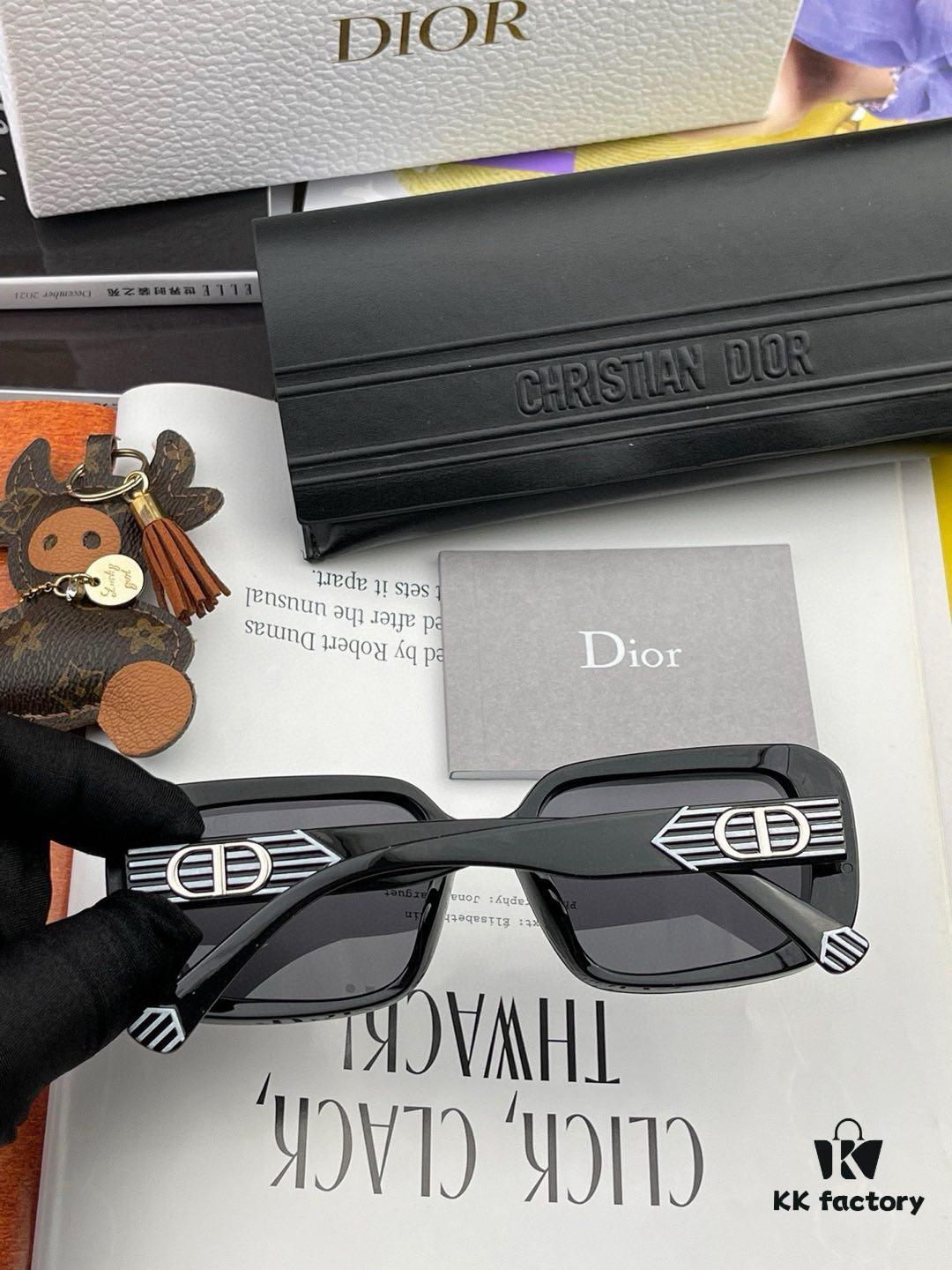 6931fefa3a89a121ed54efcc 【DIOR】2025 Spring New Arrival Trendy Fashion Square Polarized Sunglasses High-Quality Comfortable Fit Influencer Style Women's HD Polarized Sunglasses 🕶️ High-Quality TR Frame Model: CD5771