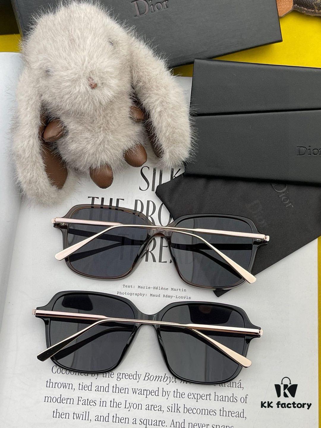 6931fefb3a89a121ed54efdf DIOR New Model One-Piece Driving Sunglasses, Must-Have Travel Accessory, Popular Among Celebrities, Unisex Aviator Sunglasses Model: CD82804