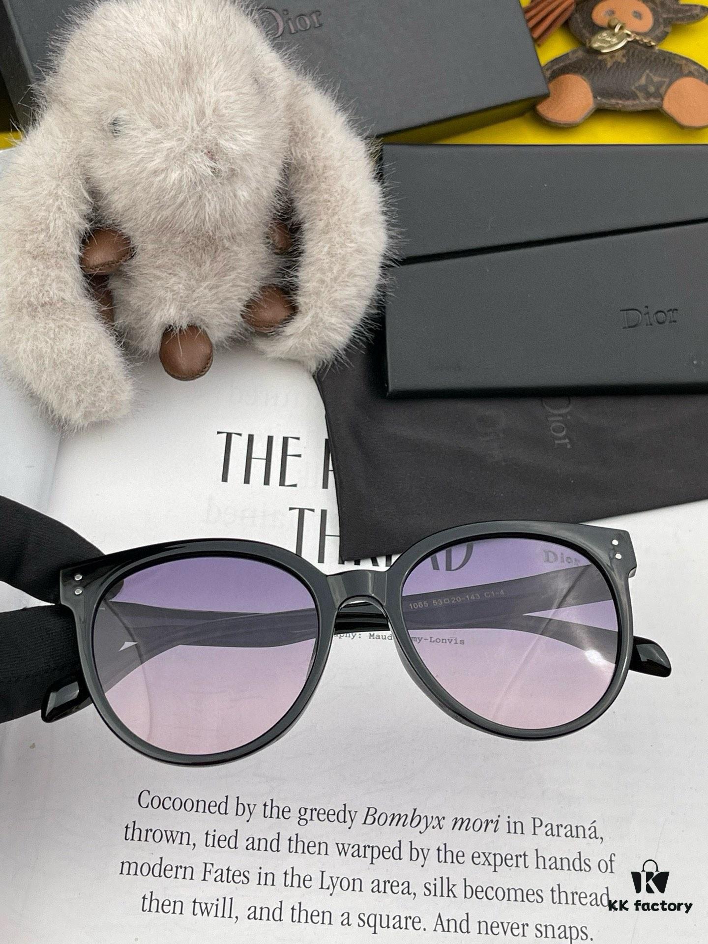 6931ff043a89a121ed54f056 【DIOR】2024 Spring New Arrival Trendy Fashion Square Polarized Sunglasses High-Quality Comfortable Fit Influencer Favorite Women's HD Polarized Sunglasses 🕶️ High-Quality TR Frame Model: CD5106