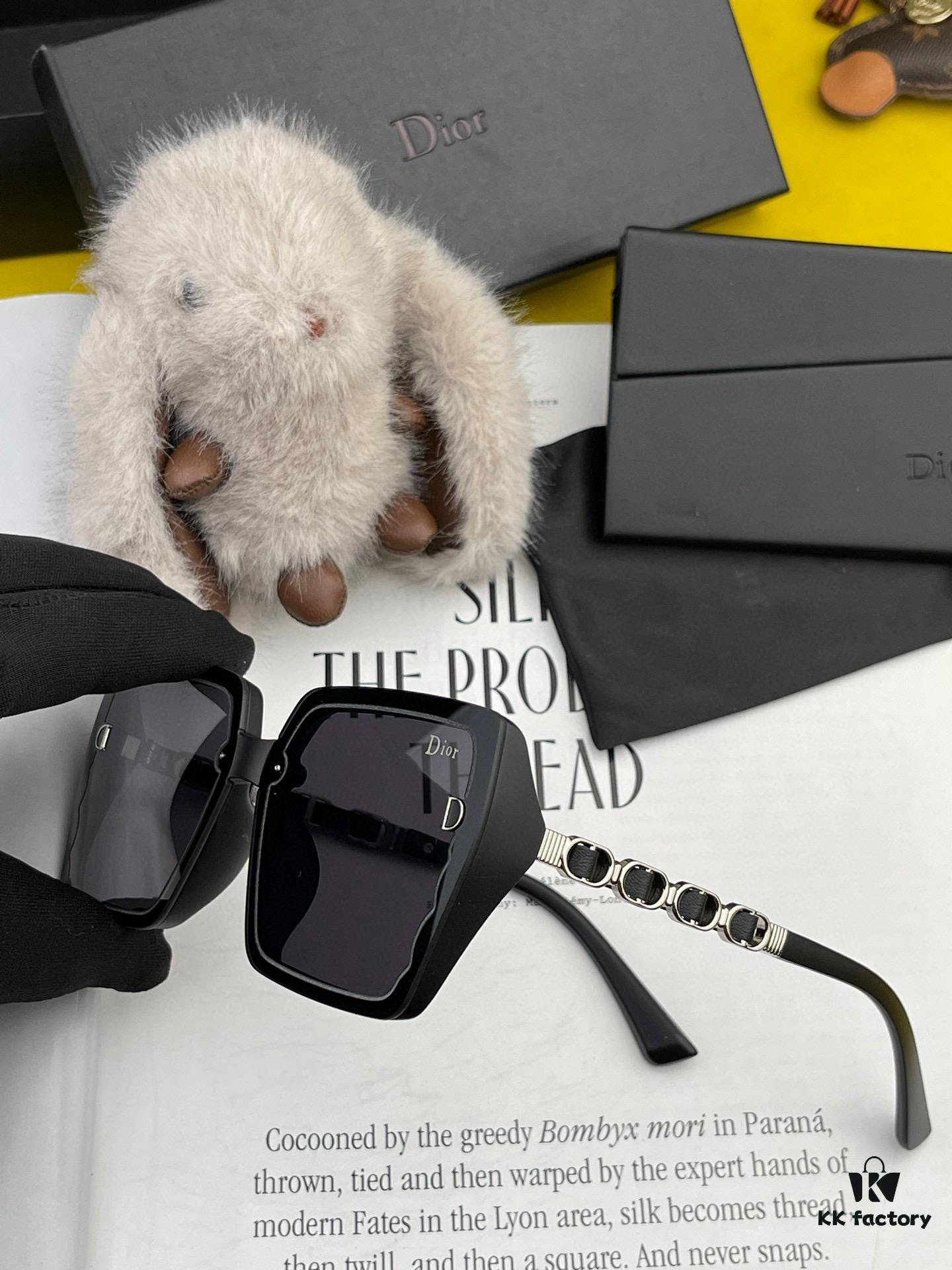 6931ff083a89a121ed54f084 DIOR 2024 Spring New Arrival Original Shipment Influencer Super Hit Blue Classic Luxury Worldwide Trend Fashion Square Sunglasses Premium Quality Authentic High-End Logo Model: CD5302