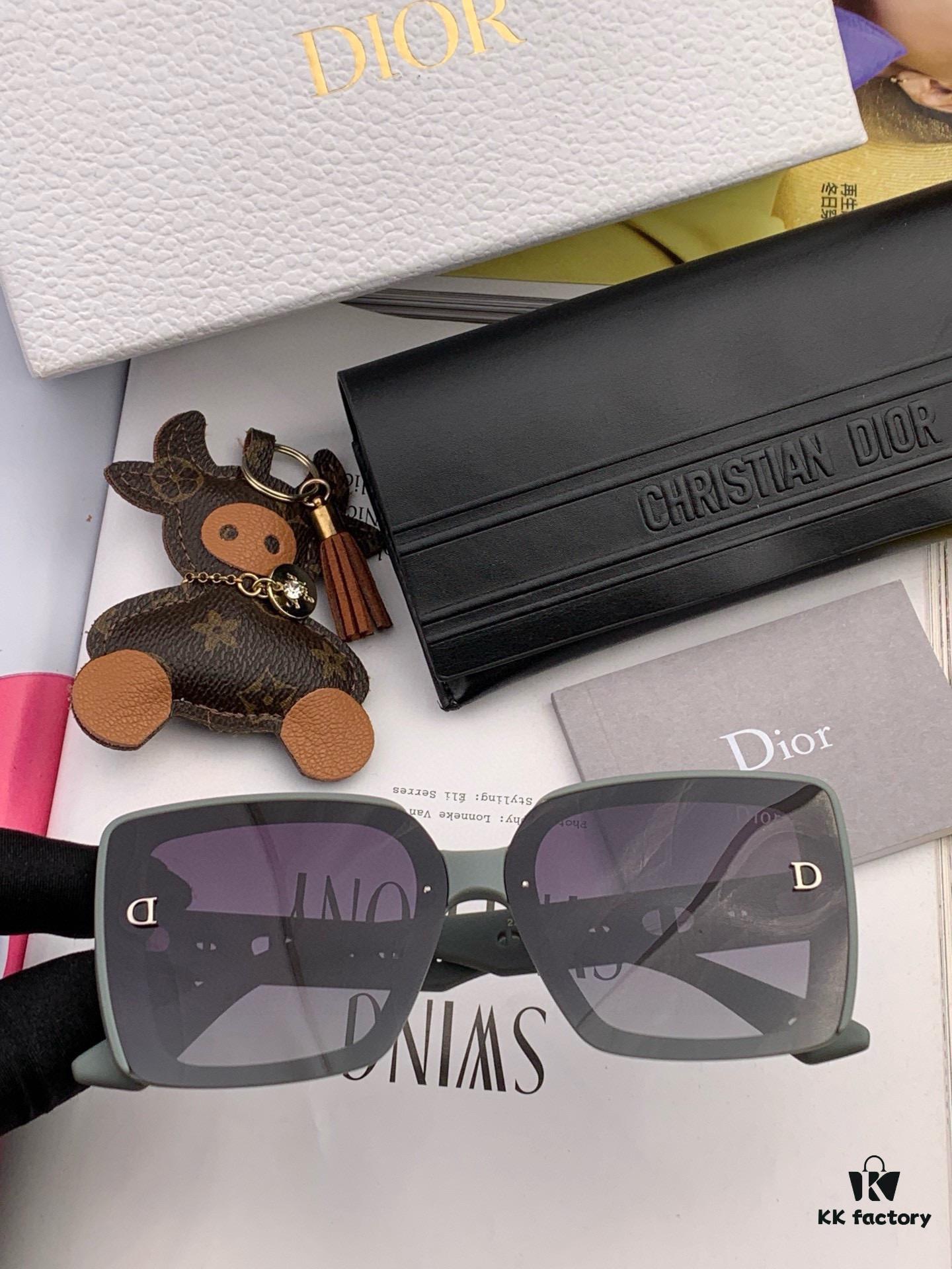 6931ff0a3a89a121ed54f09c DIOR 2023 Spring New Arrival Trendy Fashion Rectangular Polarized Sunglasses High-Quality Comfortable Wear Unisex Influencer Style HD Polarized Sunglasses for Women Model: CD1228