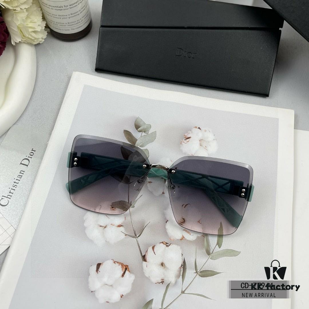 6931ff223a89a121ed54f1dd DIOR France | TR90 Lightweight Frame with Polarized Lenses by Polaroid, Model 77944