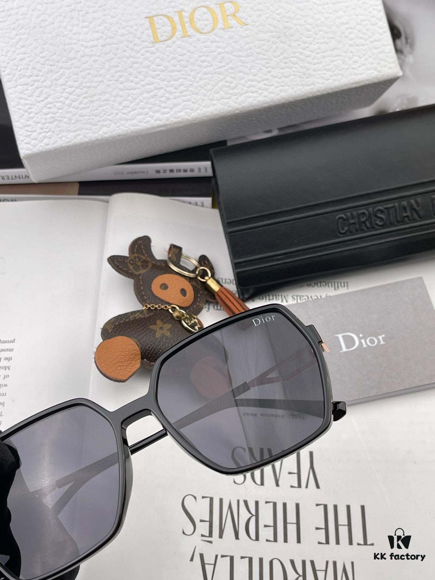 6931ff263a89a121ed54f211 【DIOR】2024 Spring New Arrival Trendy Fashion Square Polarized Sunglasses High-Quality Comfortable Wear Influencer Style Women's HD Polarized Sunglasses 🕶️ High-Quality TR Frame Model: CD8359