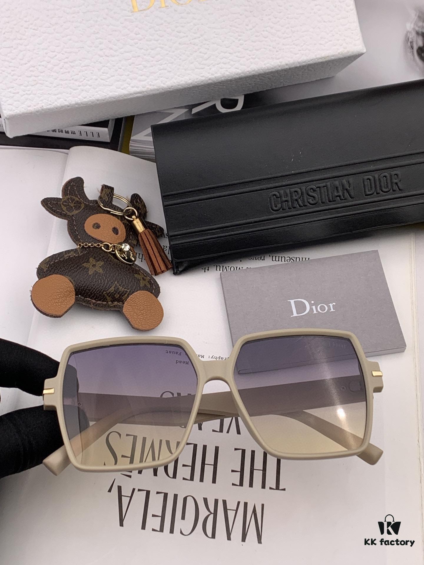 6931ff273a89a121ed54f220 DIOR 2024 Spring New Arrival Trendy Fashion Rectangular Polarized Sunglasses High-Quality Comfortable Wear Popular Influencer Style Women's HD Thickened Polarized Sunglasses 🕶️ High-Quality TR Frame Model: CD4780