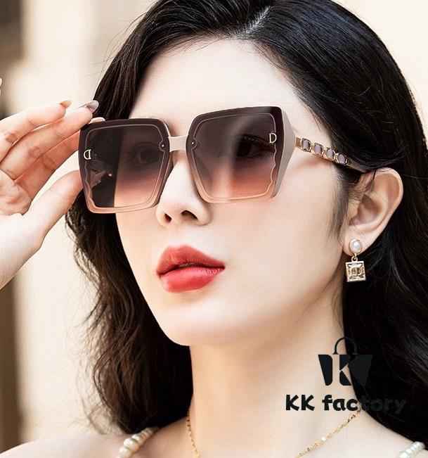 6931ff2e3a89a121ed54f280 DIOR 2024 Spring New Arrival Original Shipment Influencer Super Hit Blue Classic Luxury Worldwide Fashion Square Sunglasses Premium Quality Authentic High-End Logo Model: CD5302