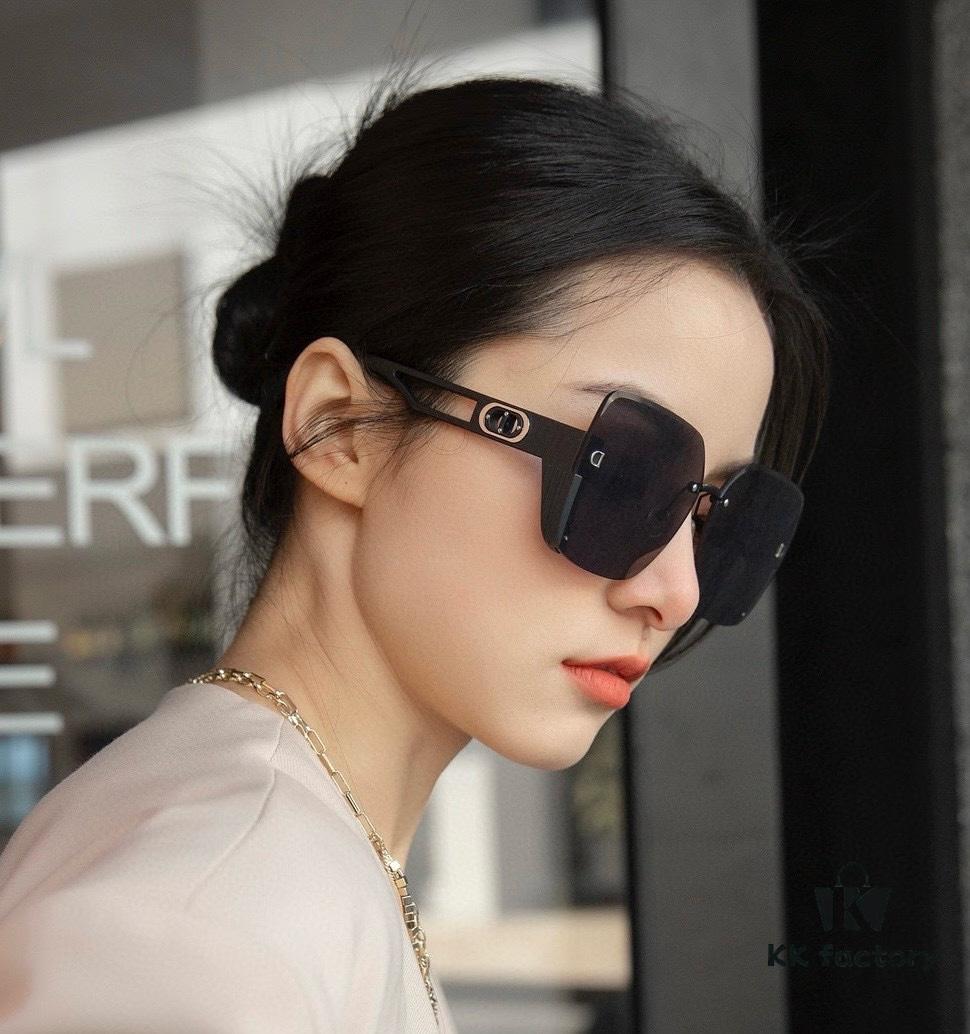 6931ff353a89a121ed54f2bf DIOR 2024 Spring New Arrival Trendy Fashion Square Frame Sunglasses High-Quality Comfortable Wear Popular Influencer Style Women's HD Sunglasses 🕶️ High-Quality TR Frame Model: CD6970