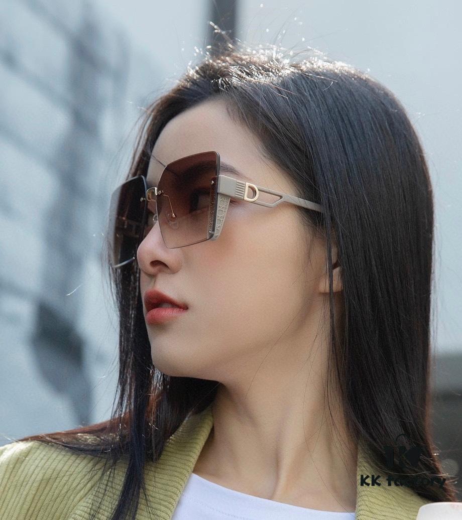 6931ff423a89a121ed54f36a DIOR 2024 Spring New Arrival Trendy Fashion Square Frame Sunglasses High-Quality Comfortable Fit Popular Influencer Style HD Sunglasses for Women 🕶️