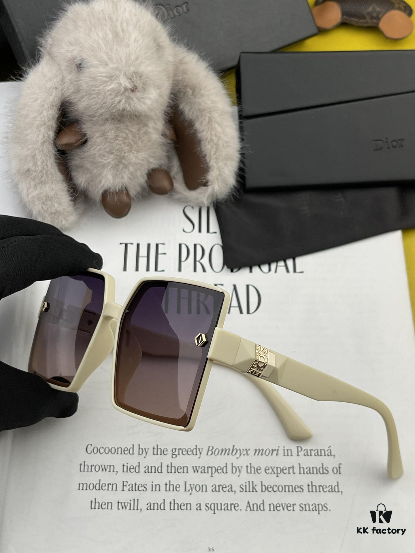 【DIOR】2024 Spring New Arrival Trendy Fashion Square Polarized Sunglasses High-Quality Comfortable Wear Influencer Style Women's HD Thickened Polarized Sunglasses