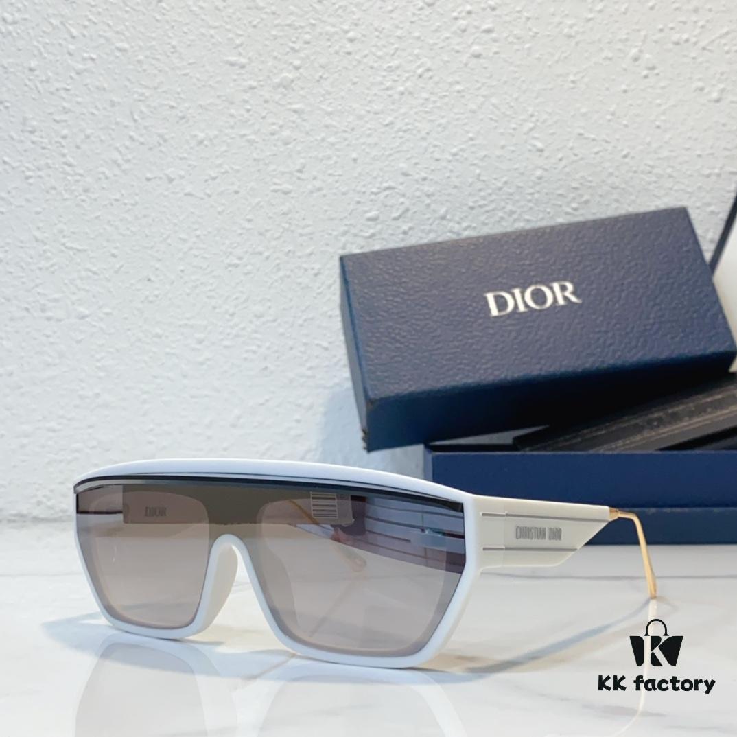 160 Dio* Mod: DiorClub M7U Size: 140-0-140 Sunglasses
