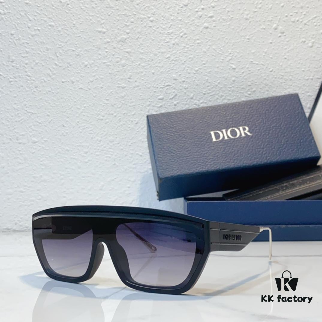 160 Dio* Mod: DiorClub M7U Size: 140-0-140 Sunglasses