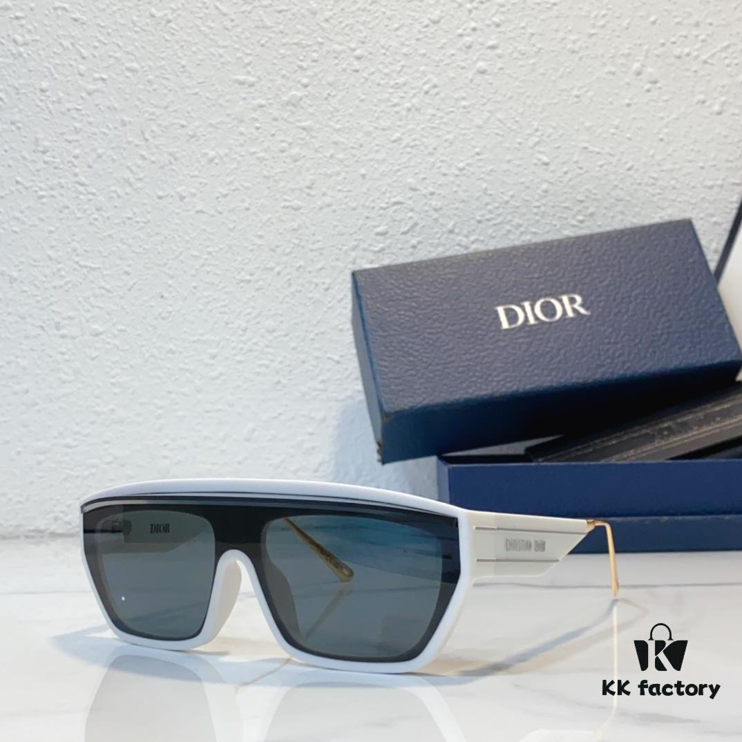 160 Dio* Mod: DiorClub M7U Size: 140-0-140 Sunglasses