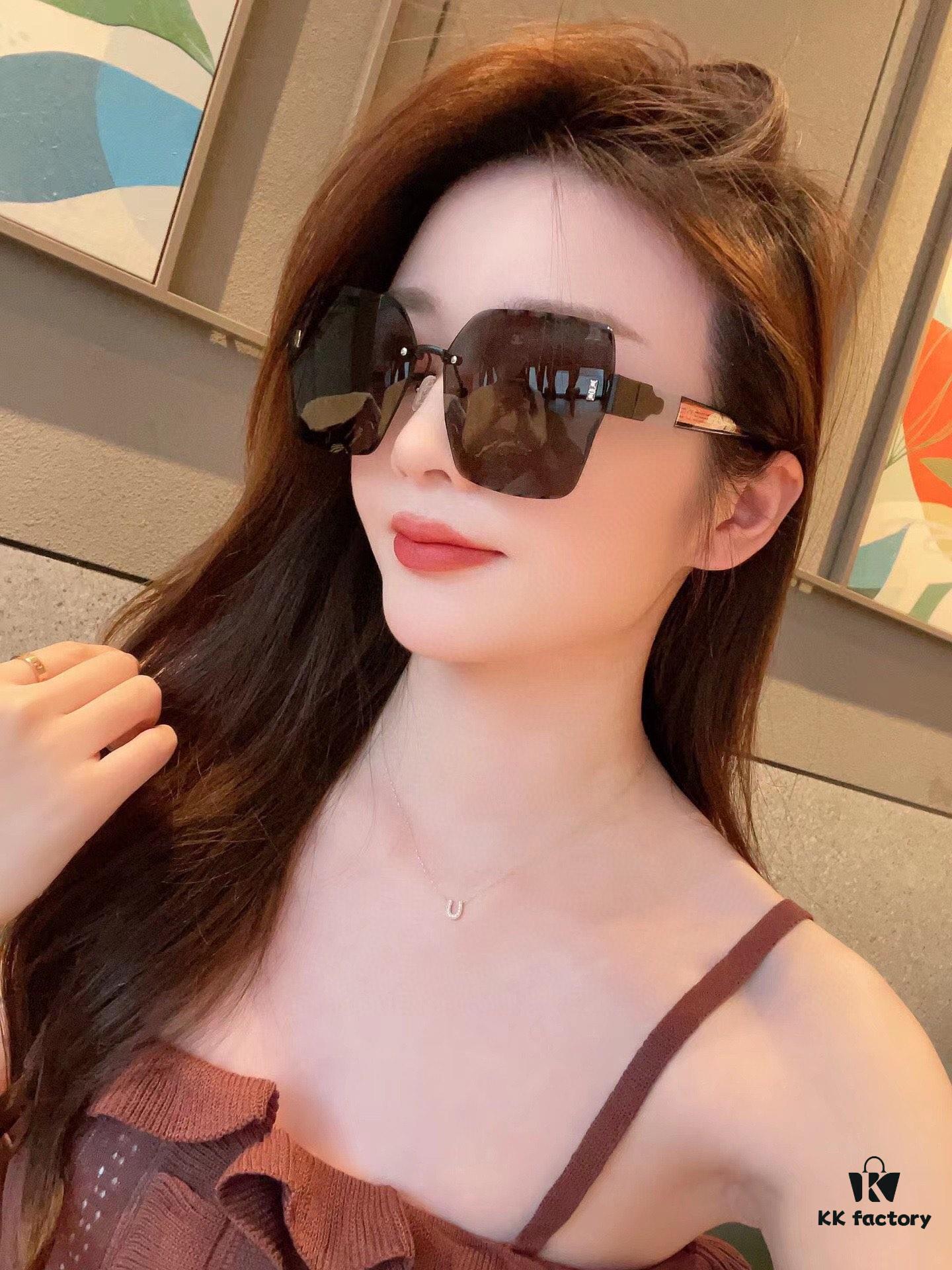 6931ff593a89a121ed54f49a 【DIOR】2024 Spring New Arrival Trendy Fashion Rectangular Polarized Sunglasses High-Quality Comfortable Wear Influencer Favorite Women's HD Thickened Polarized Sunglasses🕶️ High-Quality TR Frame Model: CD1122