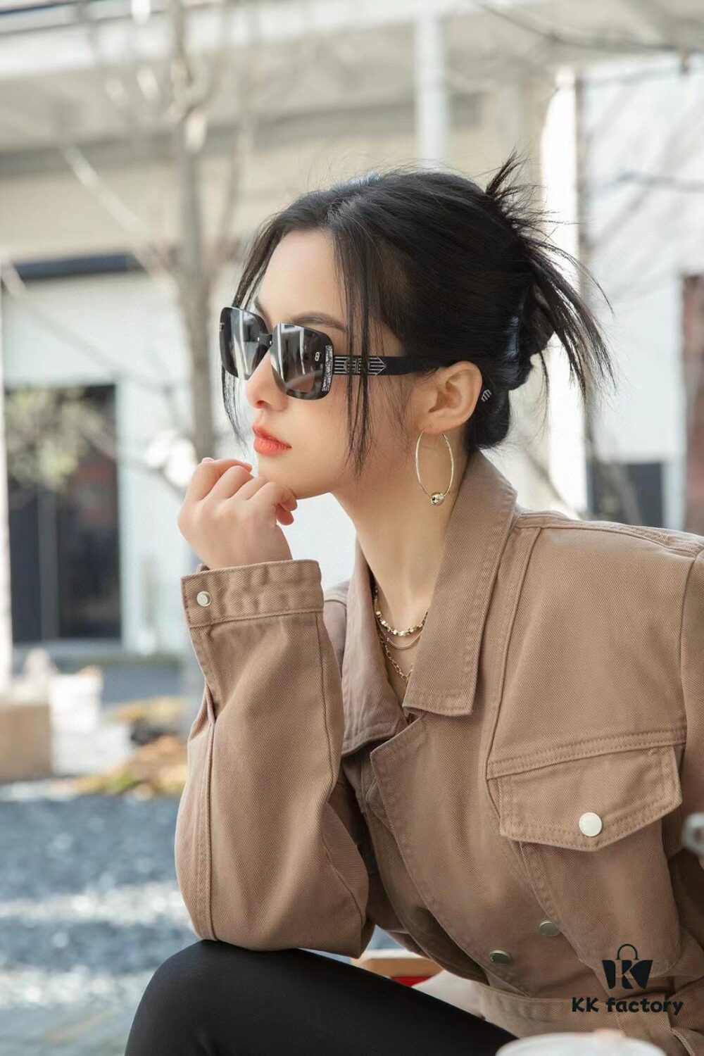 【DIOR】2023 Spring New Arrival Trendy Fashion Rectangular Polarized Sunglasses High-Quality Comfortable Wear Influencer Favorite Women's HD Polarized Sunglasses 🕶️ High-Quality TR Frame Model: CD5771